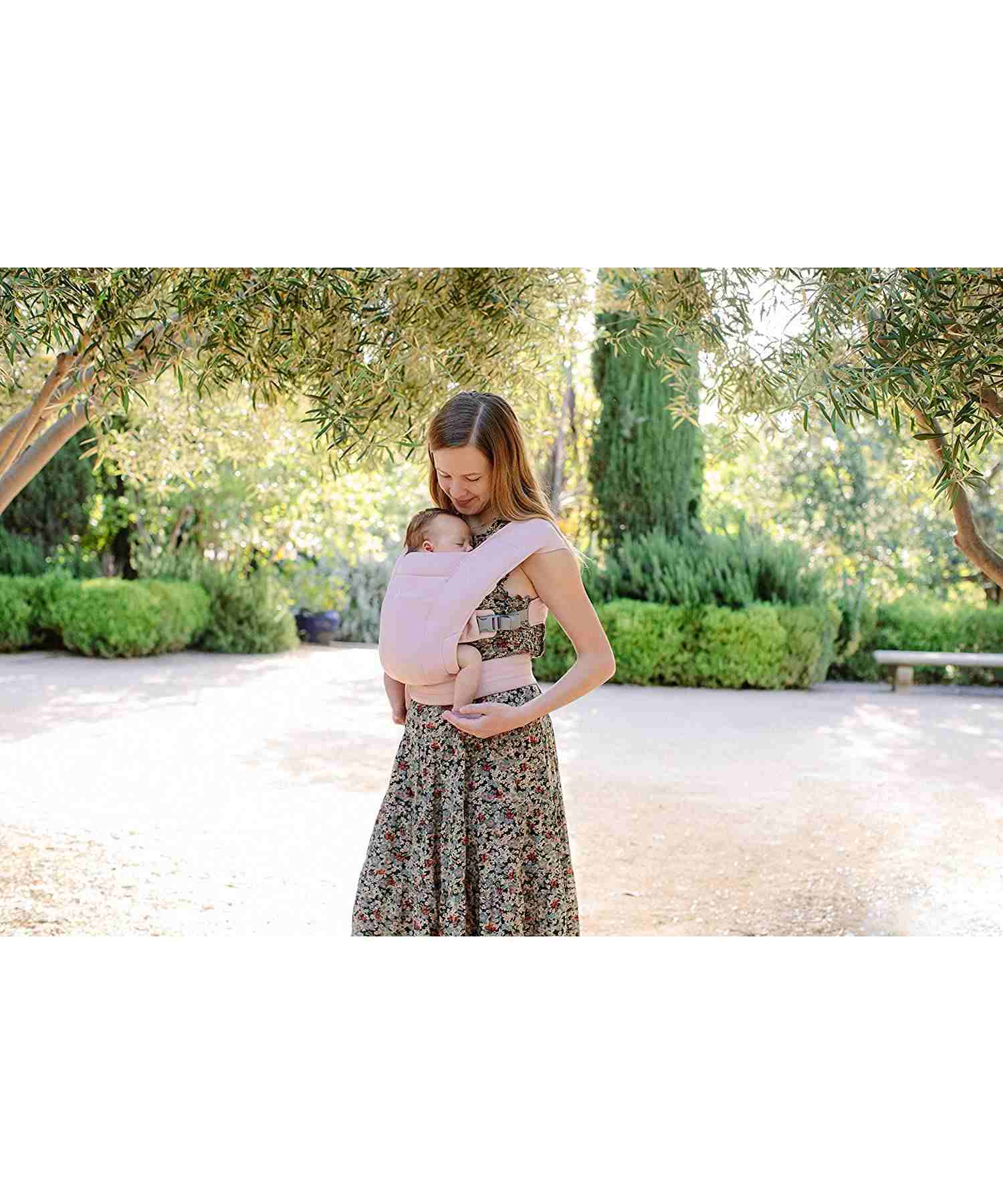 https://cdn.fynd.com/v2/falling-surf-7c8bb8/fyprod/wrkr/products/pictures/item/free/original/ergobaby/BCEMAPNK/3/UWvKm2HvLO-493659075_4.jpg