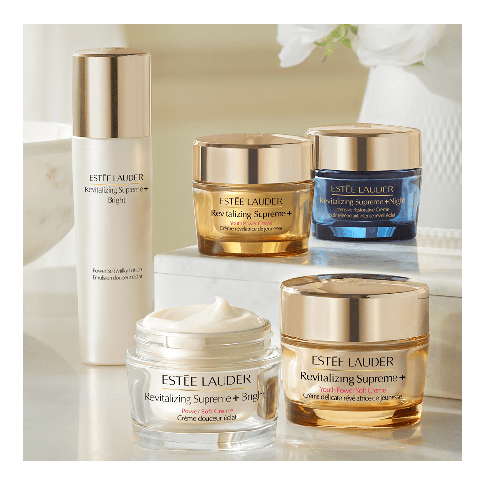 Revitalizing Supreme+ Moisturizer Youth Power Creme • 50ml