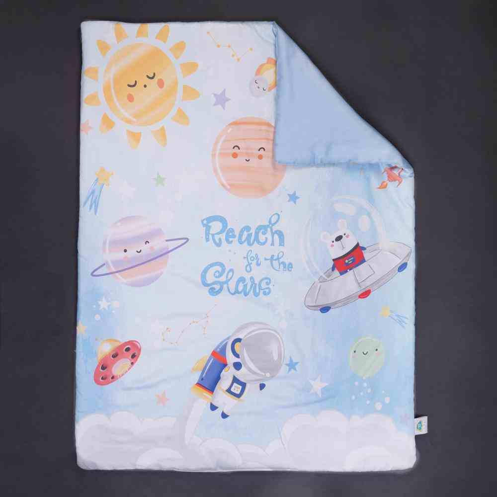https://cdn.fynd.com/v2/falling-surf-7c8bb8/fyprod/wrkr/products/pictures/item/free/original/fancyfluff/FF-NV-BMC-03/2/kMxhEAwyn7-493659713_3.jpg