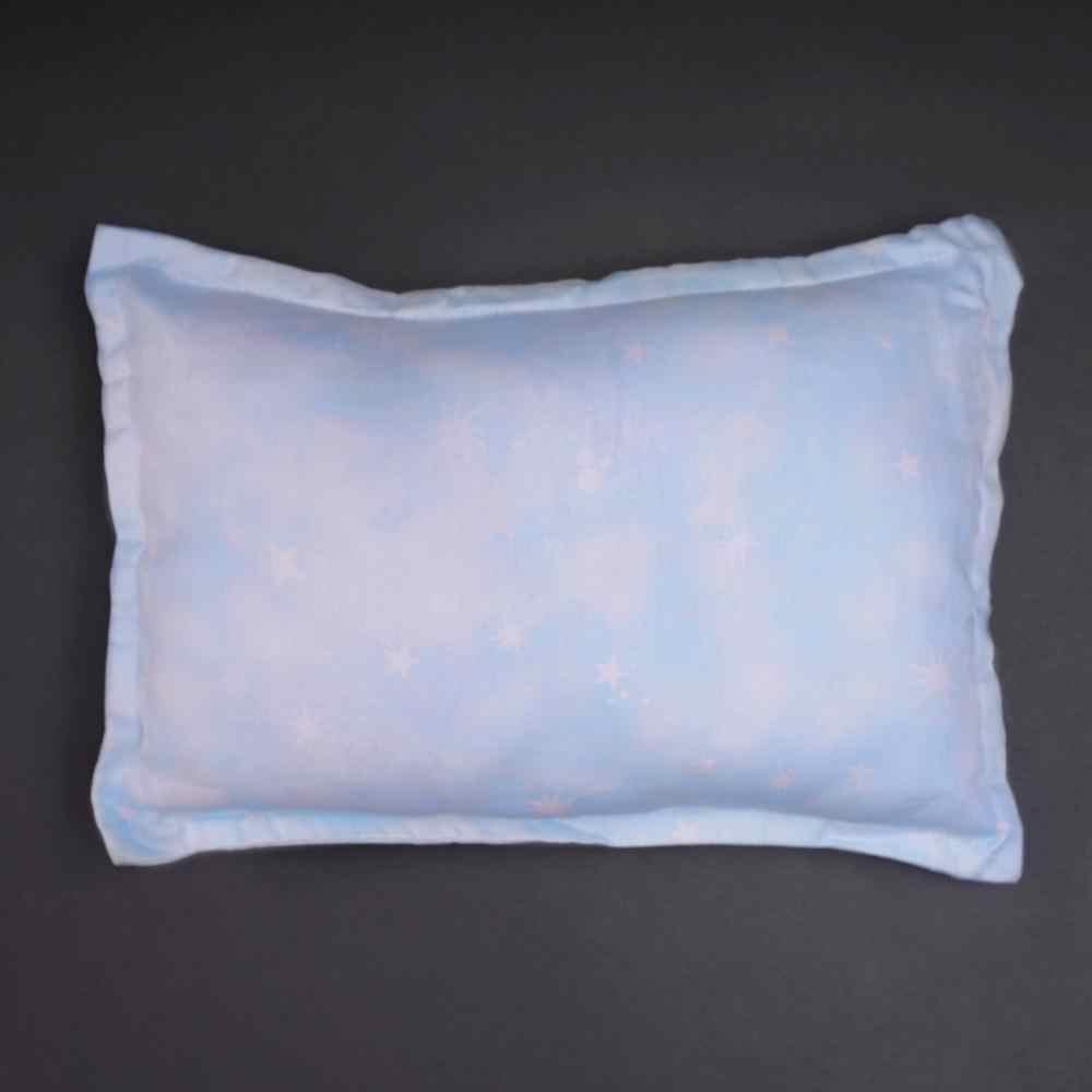 https://cdn.fynd.com/v2/falling-surf-7c8bb8/fyprod/wrkr/products/pictures/item/free/original/fancyfluff/FF-NV-PIL-03/0/Mzi7E1Q3Ko-493659697_1.jpg
