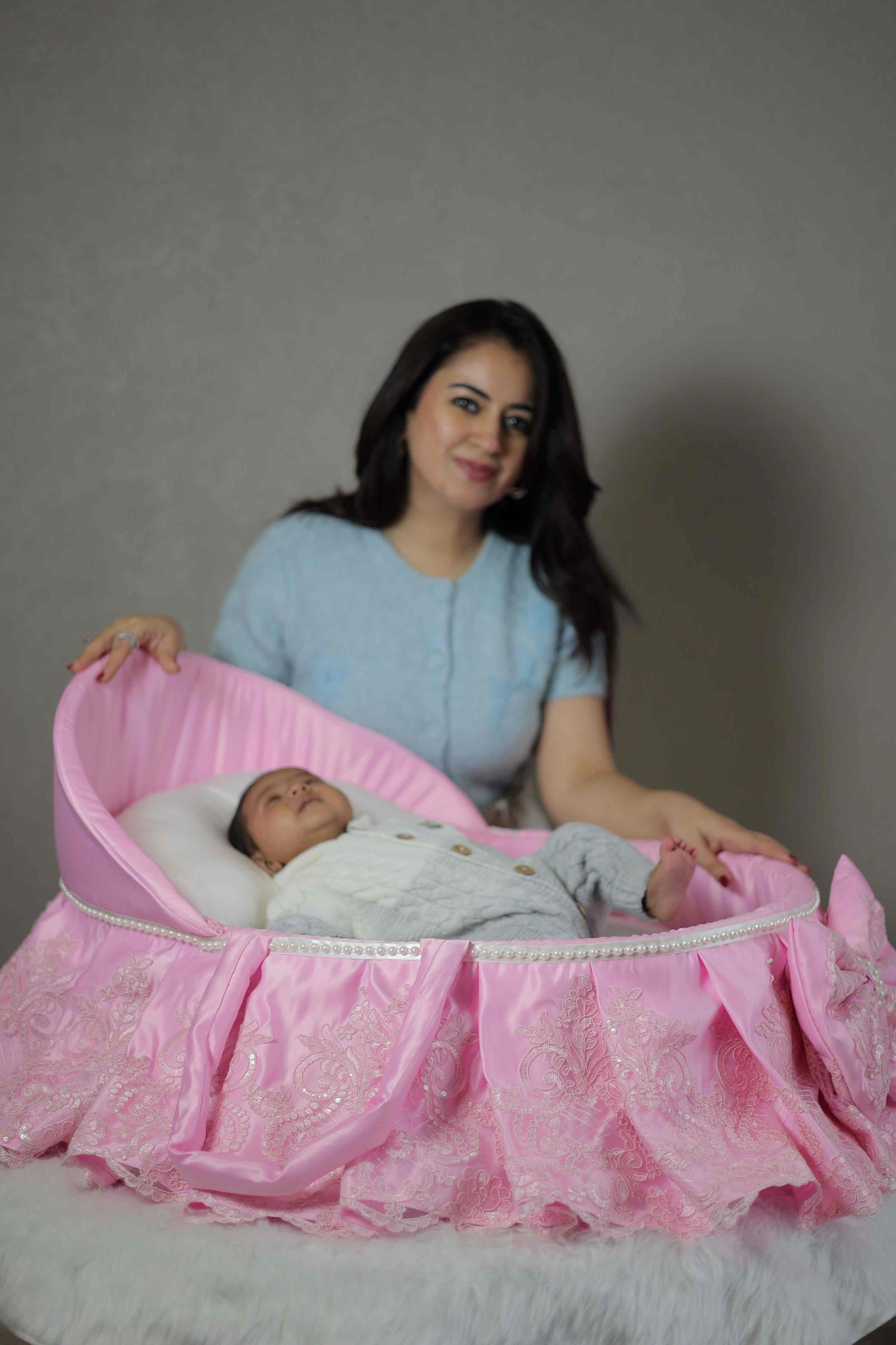 Rose Dream Baby Nest