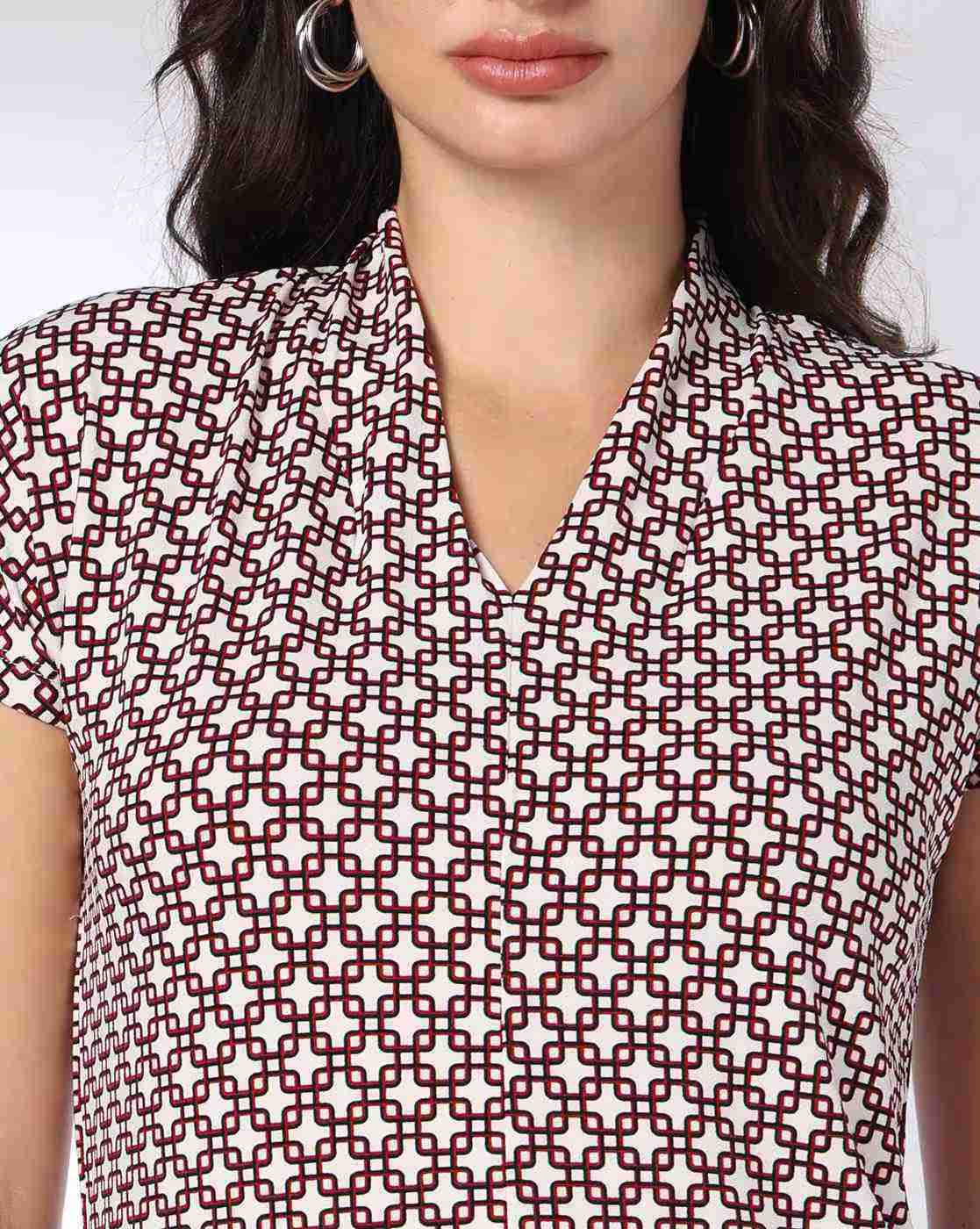 FIG | Women Printed Regular Fit V-Neck Top|3