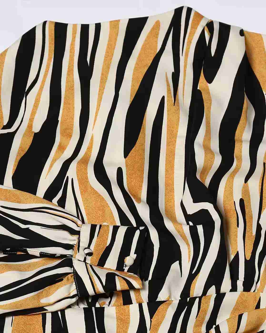FIG | Women Animal Print Shift Dress with Cuffed Sleeves|4