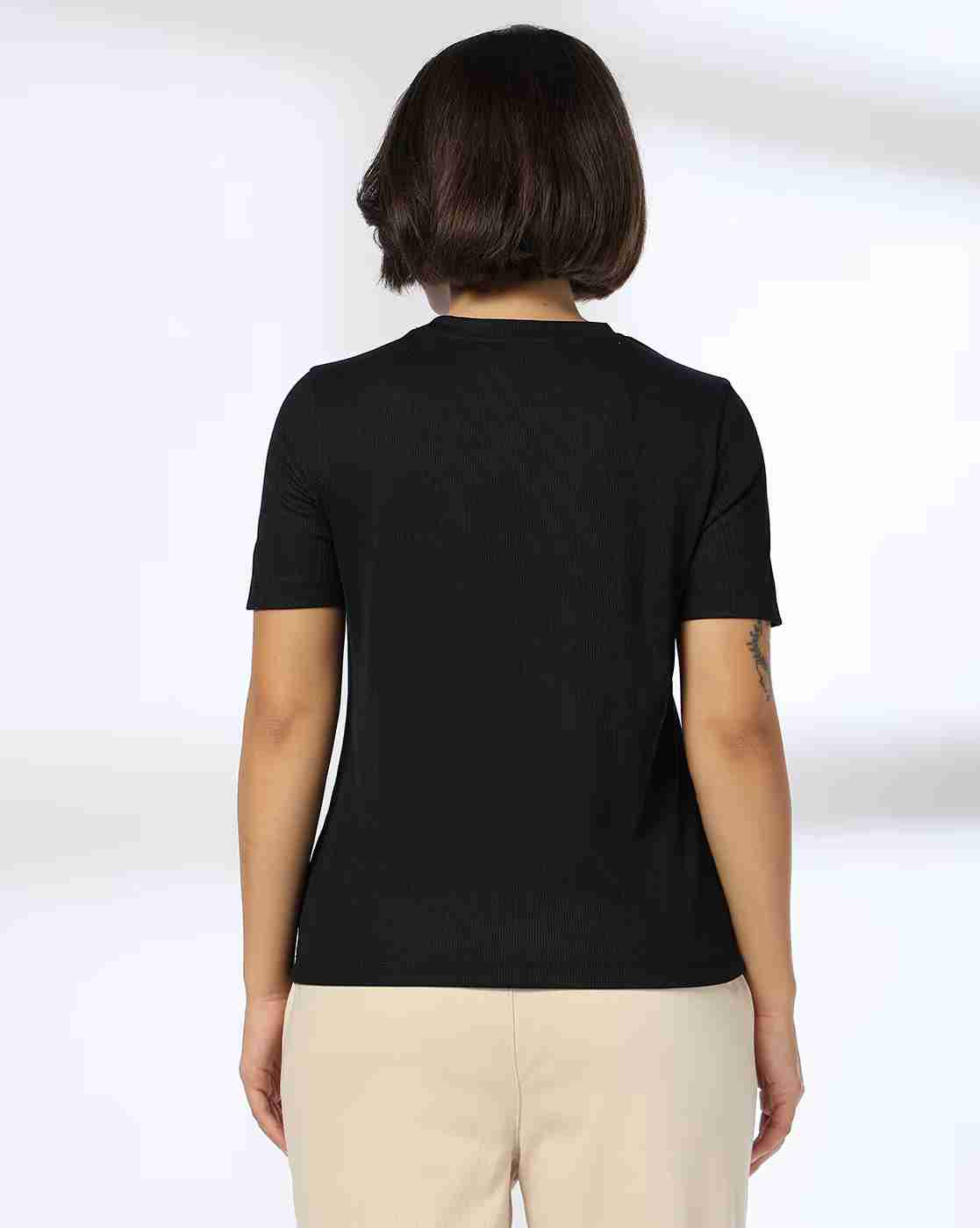 FIG | Women Ribbed Slim Fit Crew-Neck T-Shirt with Front Rhin|2