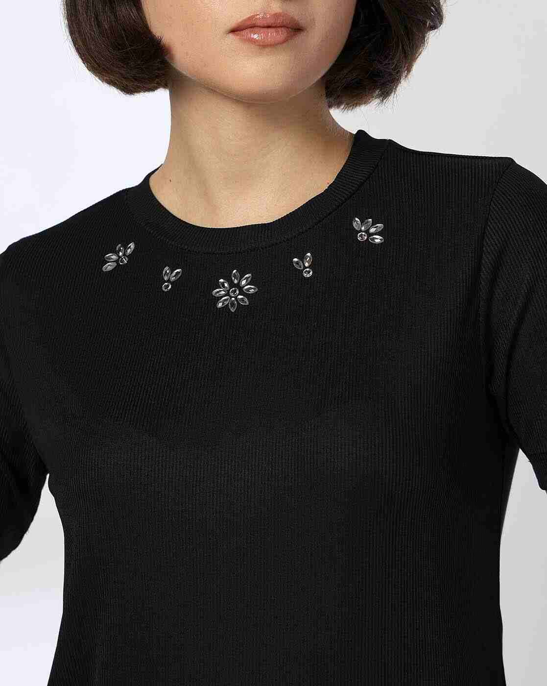 FIG | Women Ribbed Slim Fit Crew-Neck T-Shirt with Front Rhin|3