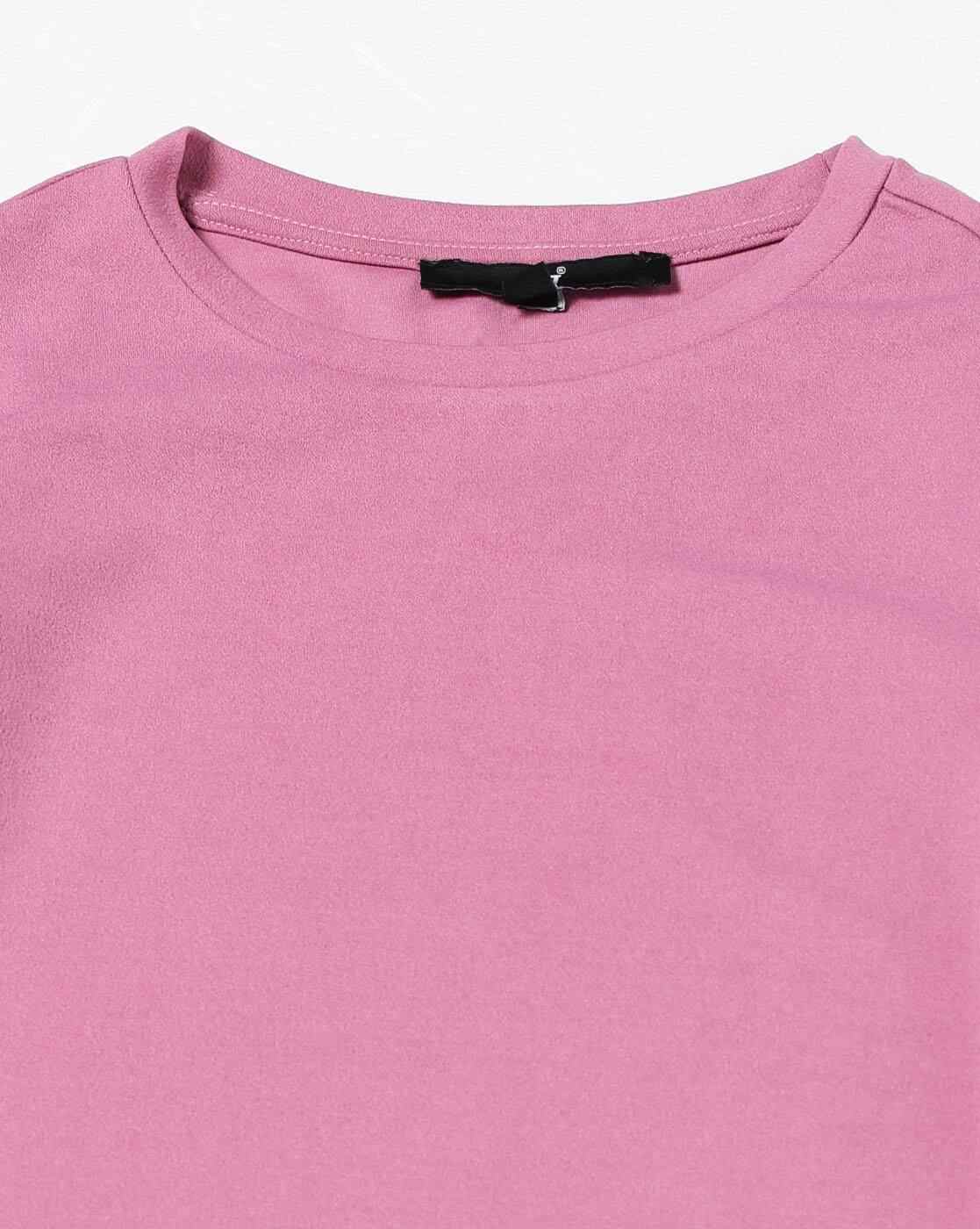 FIG | Women Relaxed Fit Round-Neck T-Shirt|4