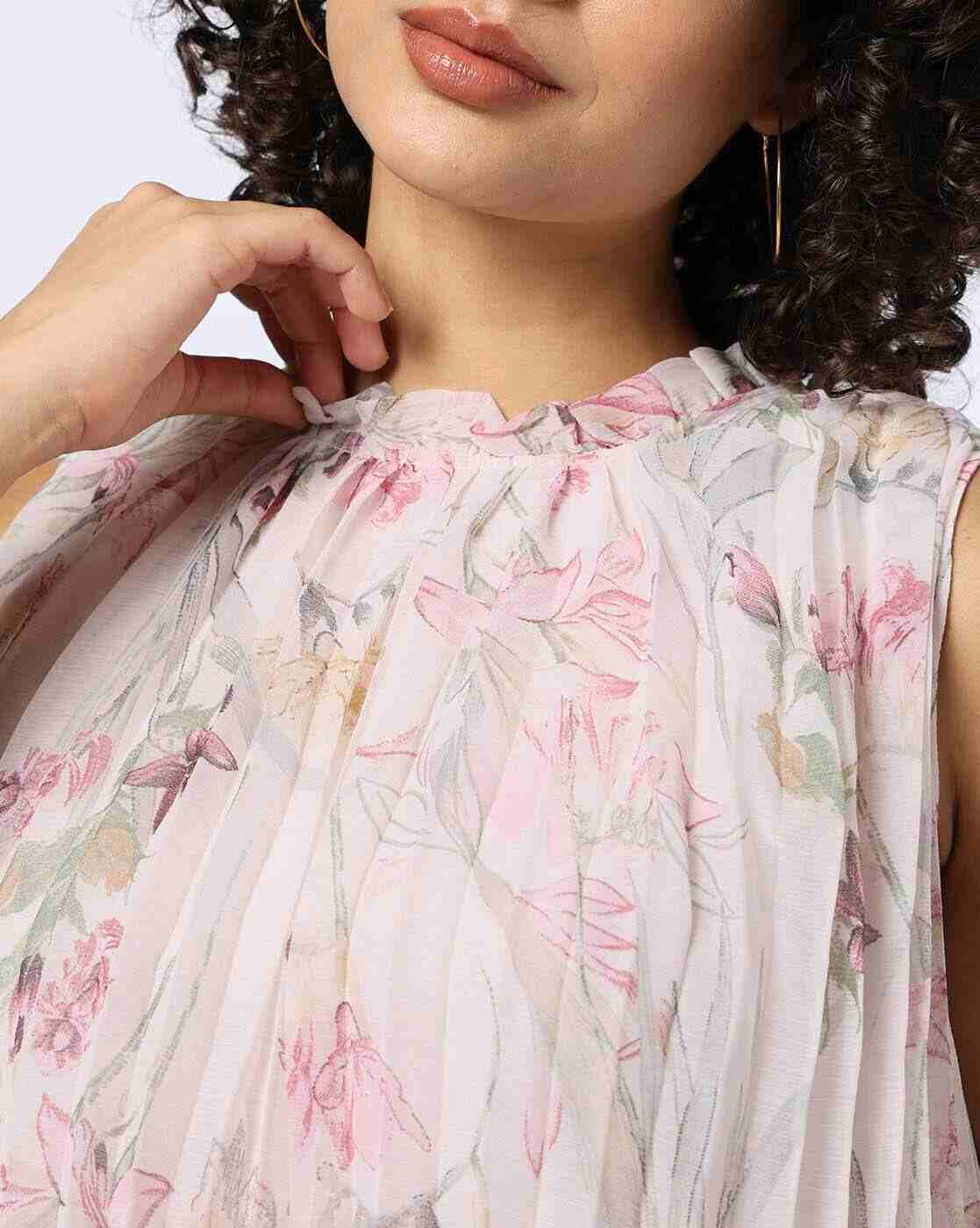 FIG | Women Floral Print Relaxed Fit Pleated Top|3