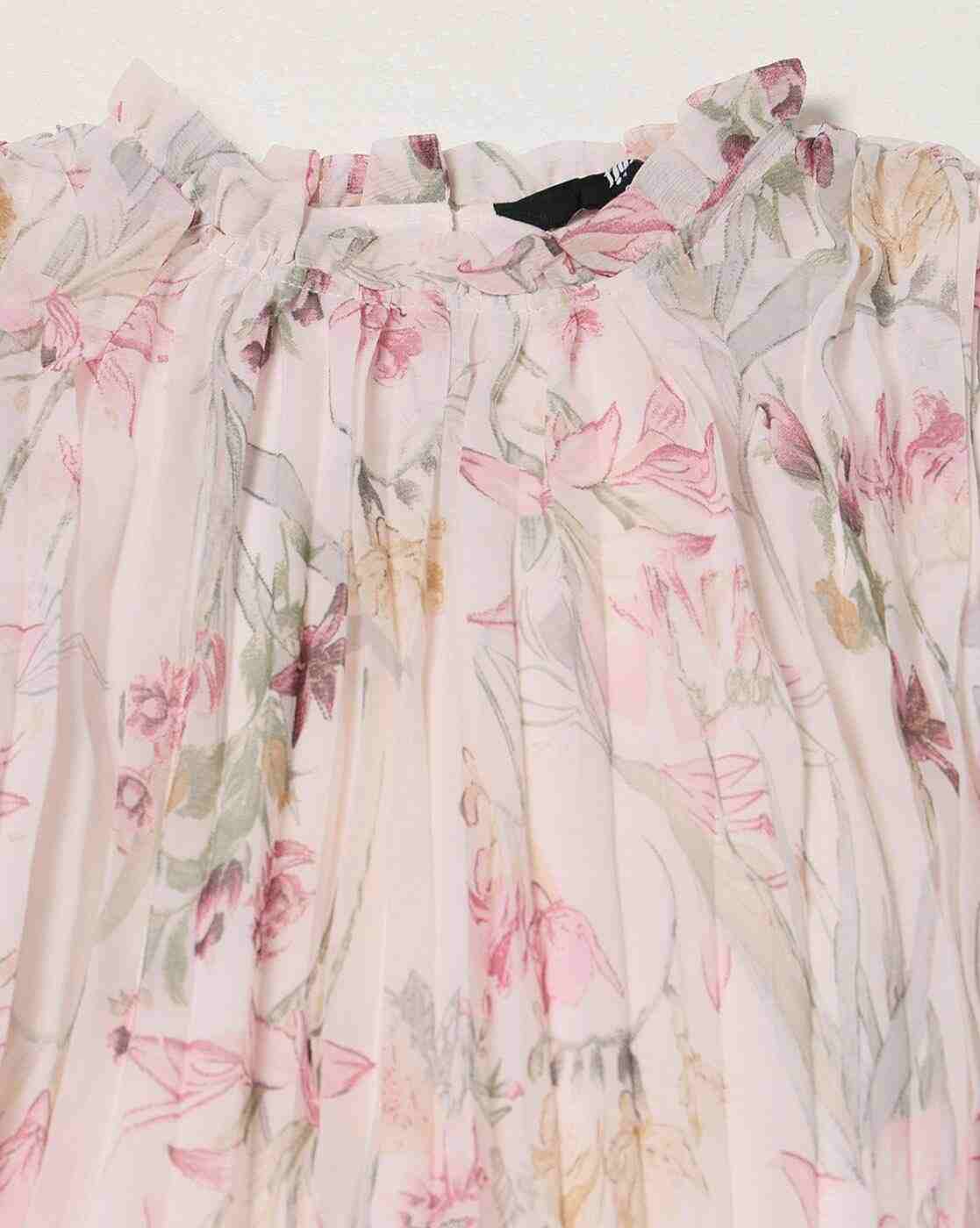 FIG | Women Floral Print Relaxed Fit Pleated Top|4