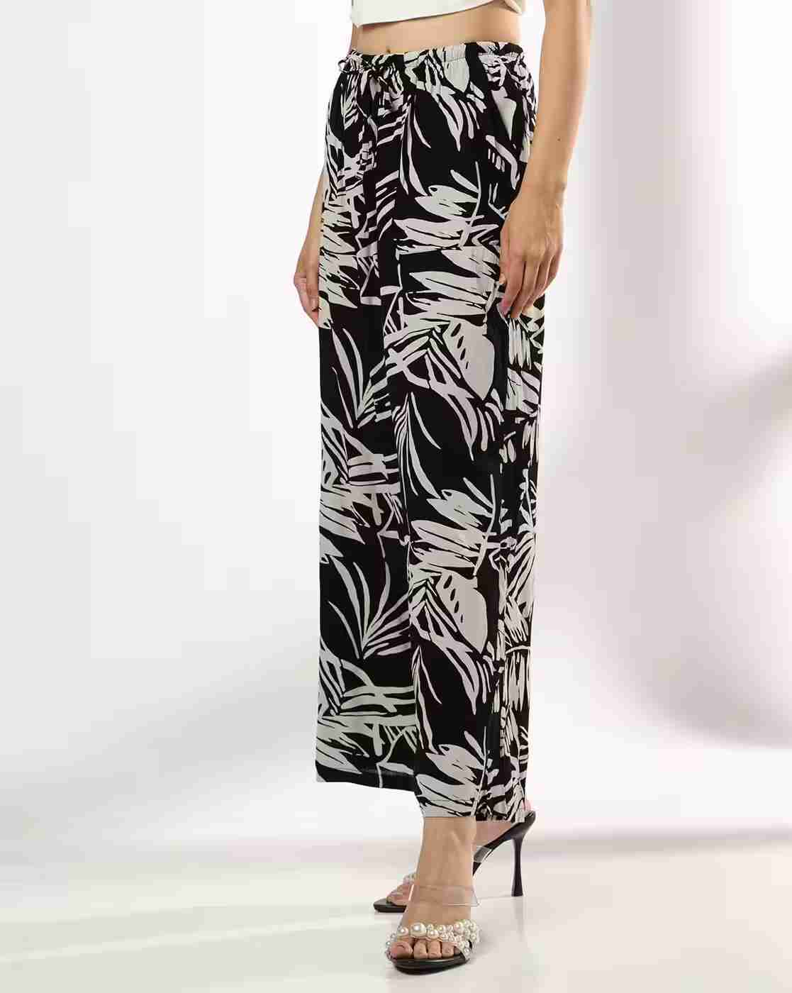 FIG | Women Leaf Print Relaxed Fit Trousers|1