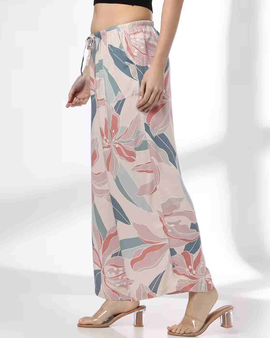 FIG | Women Floral Print Relaxed Fit Pants