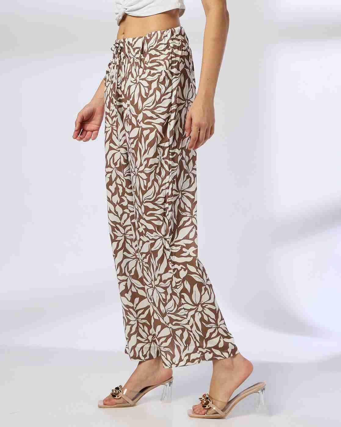 FIG | Women Leaf Print Relaxed Fit Pants|1