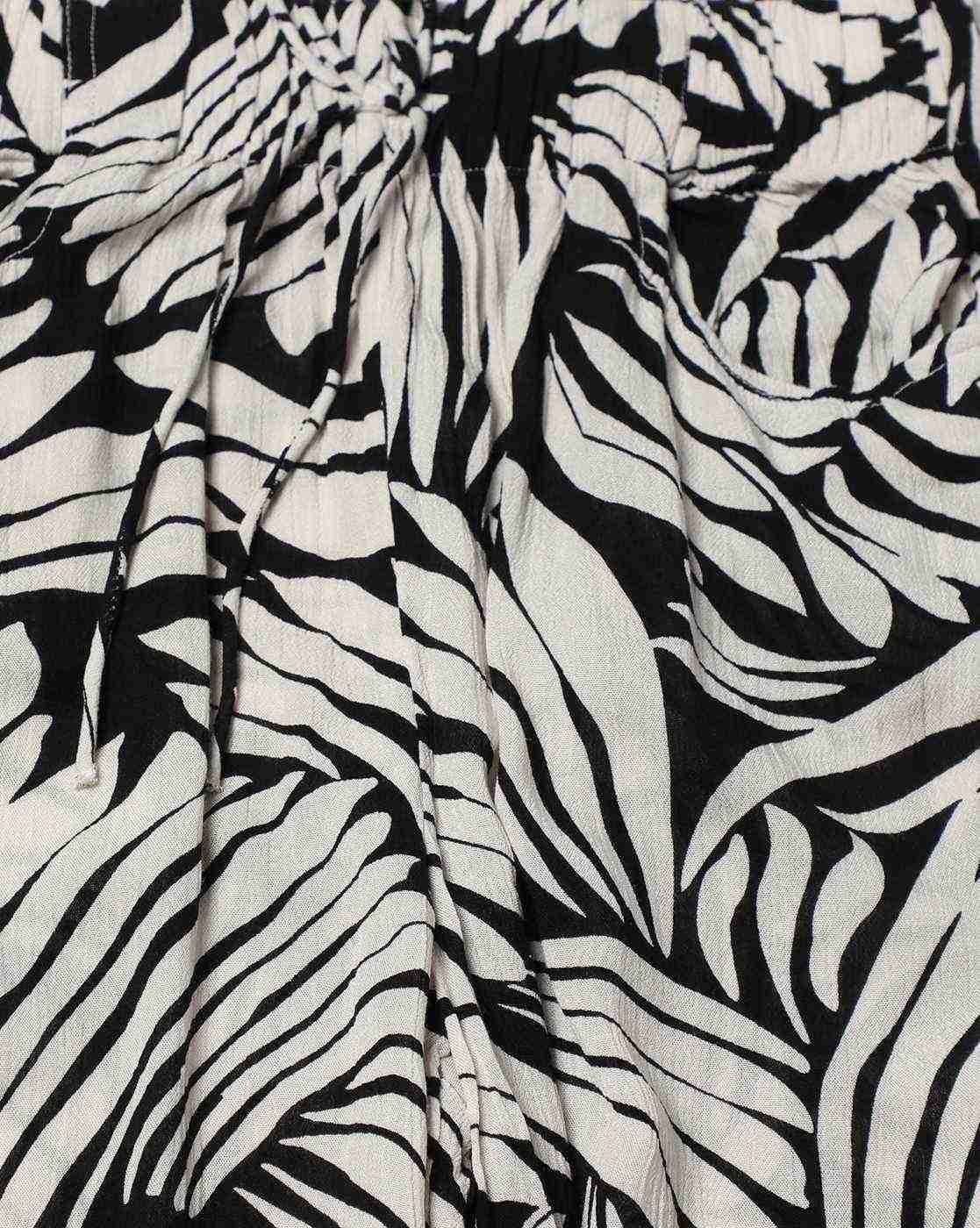 FIG | Women Stencil Floral Print Relaxed Fit Pants|4