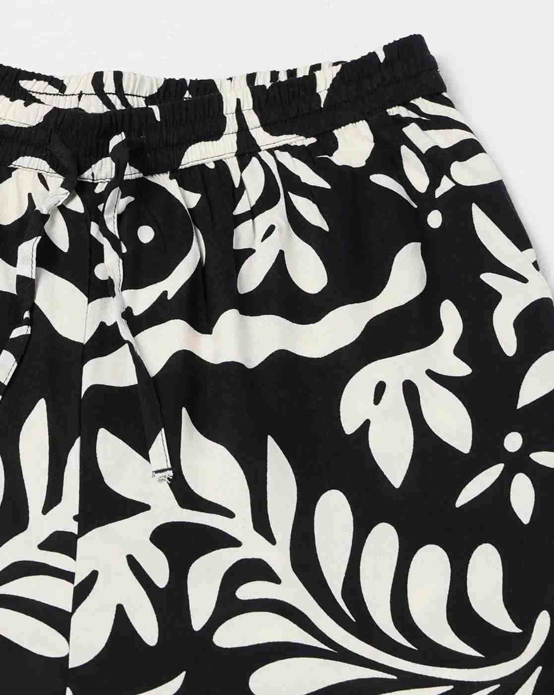 FIG | Women Mid-Rise Relaxed Fit Trousers|4