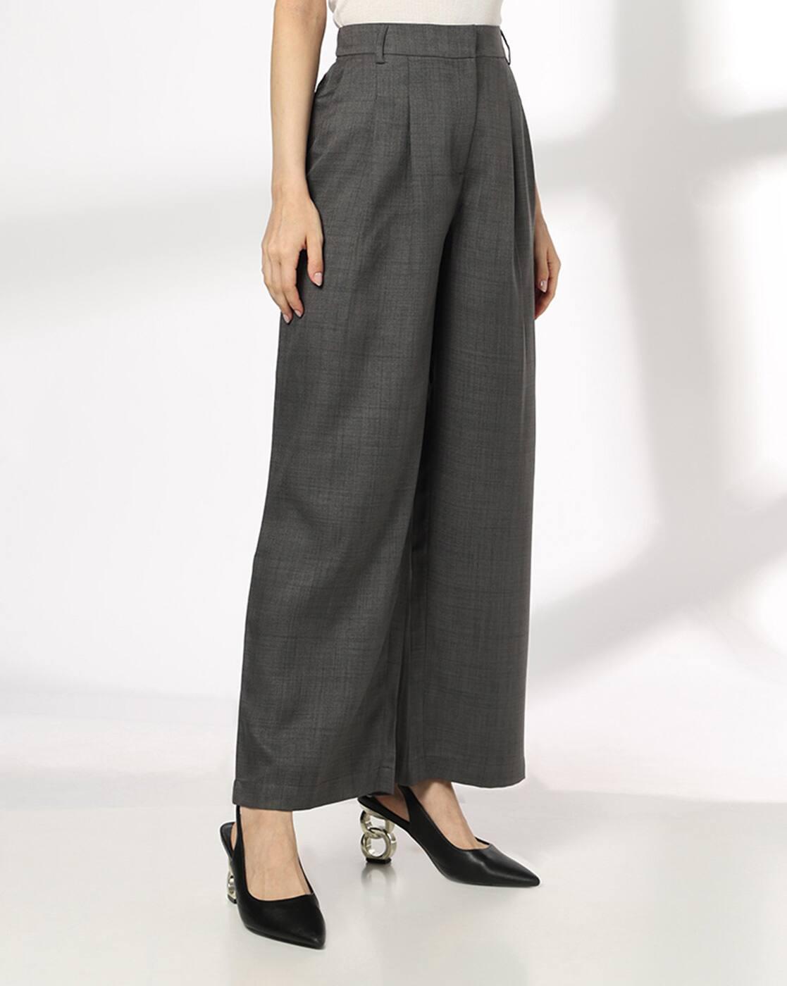 FIG | Women Relaxed Fit Pleated Trousers|1