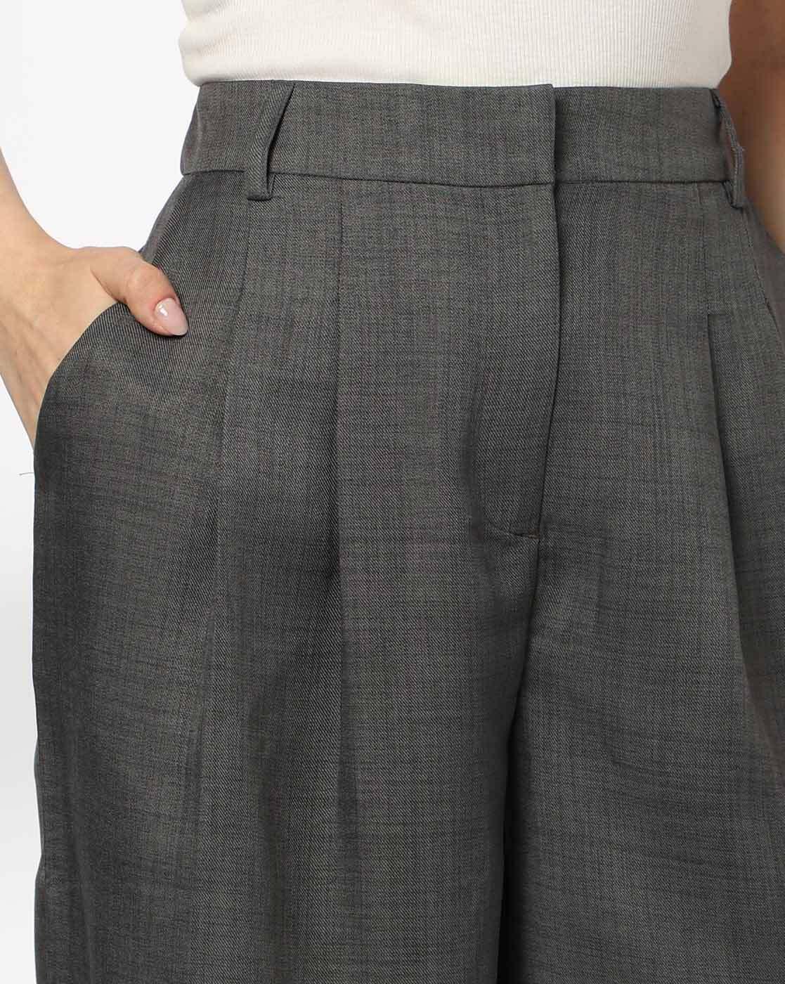 FIG | Women Relaxed Fit Pleated Trousers|3