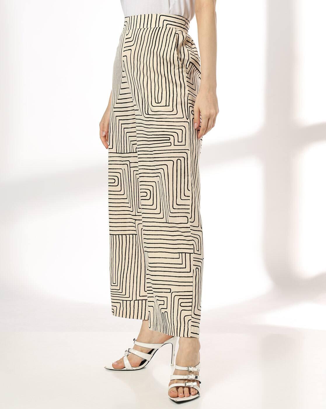 FIG | Women Printed Relaxed Fit Trousers|1