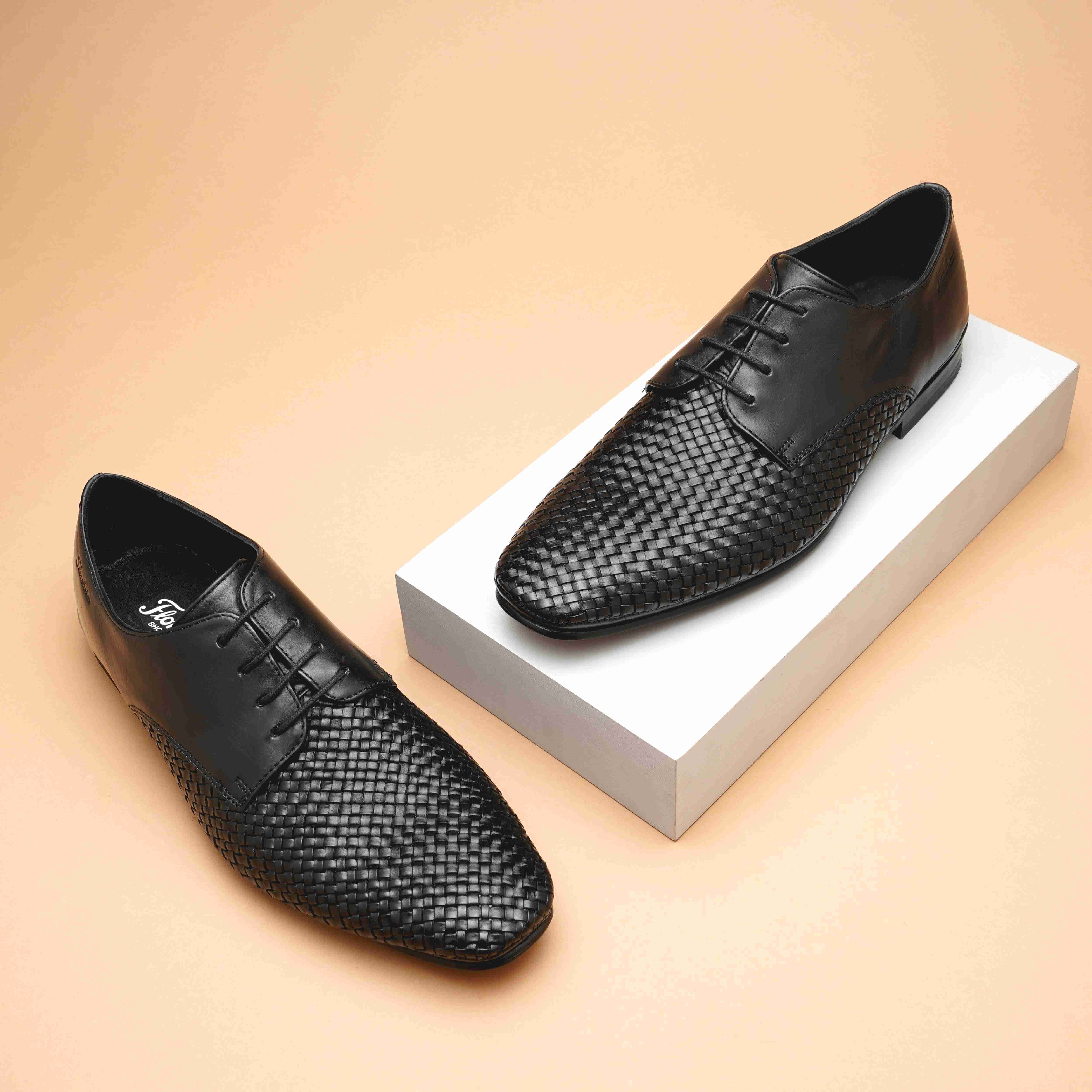 The Fld 2611 Black Men Dress Shoe Florsheim