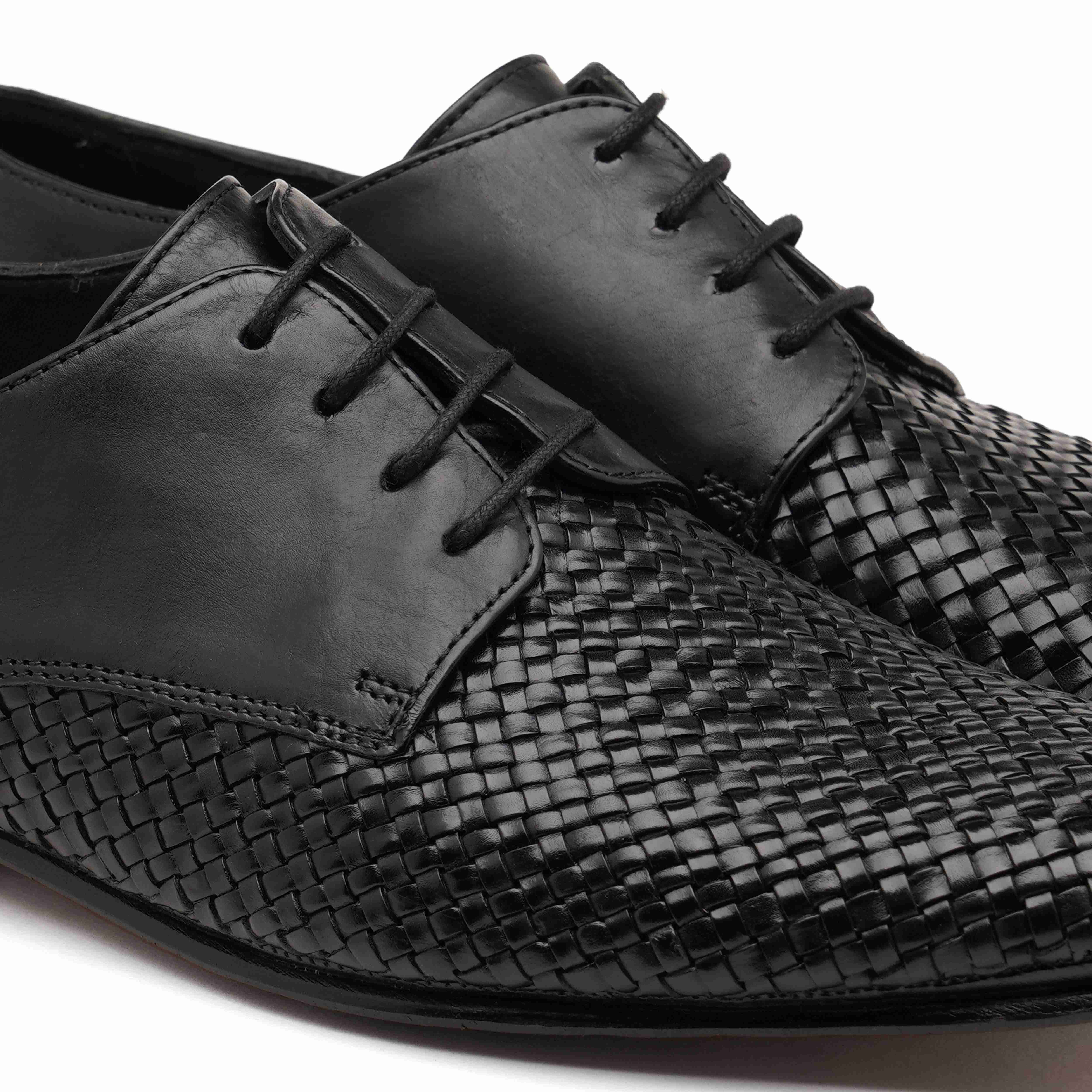 The Fld 2611 Black Men Dress Shoe Florsheim