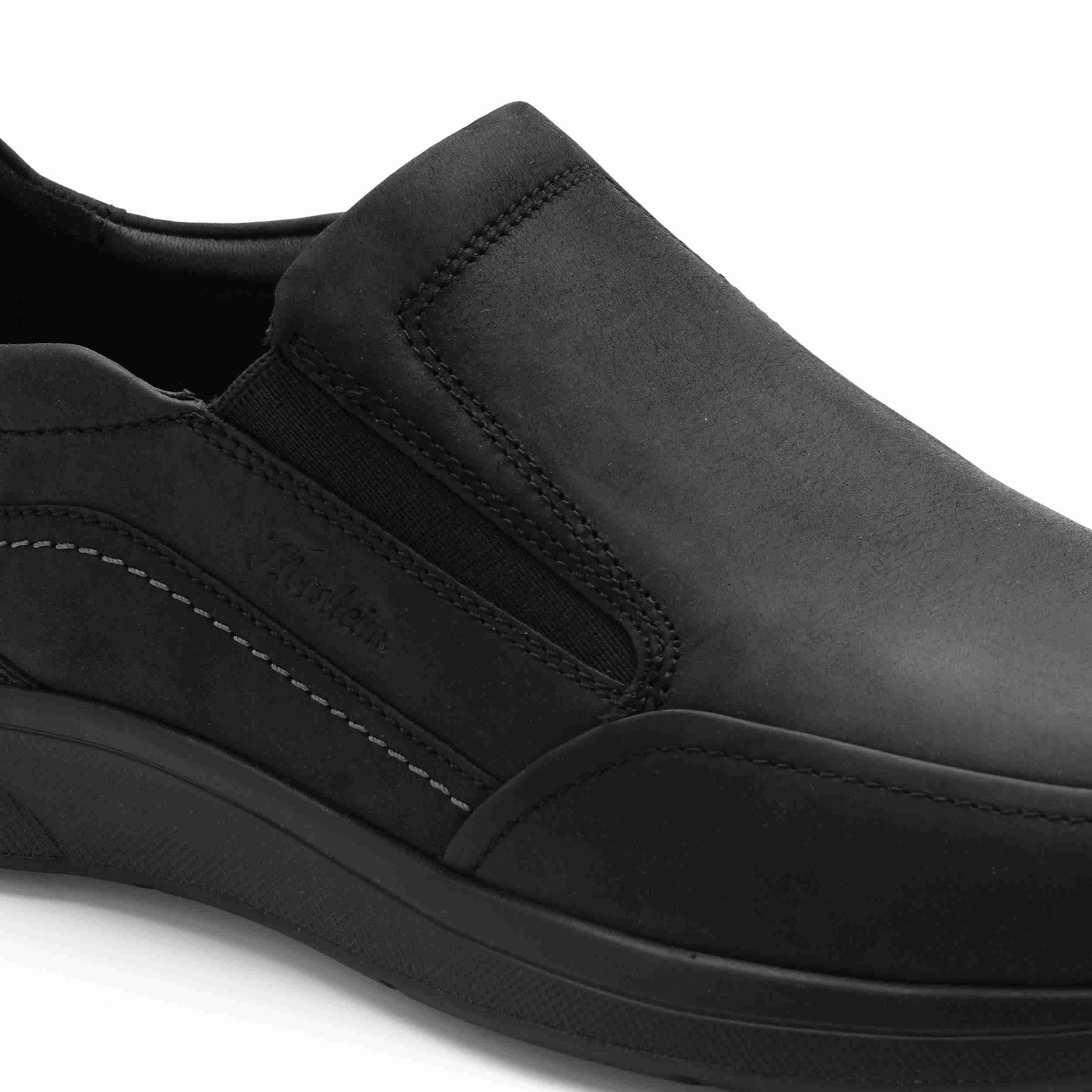 The Impala Black Men Moc Toe Casual Florsheim