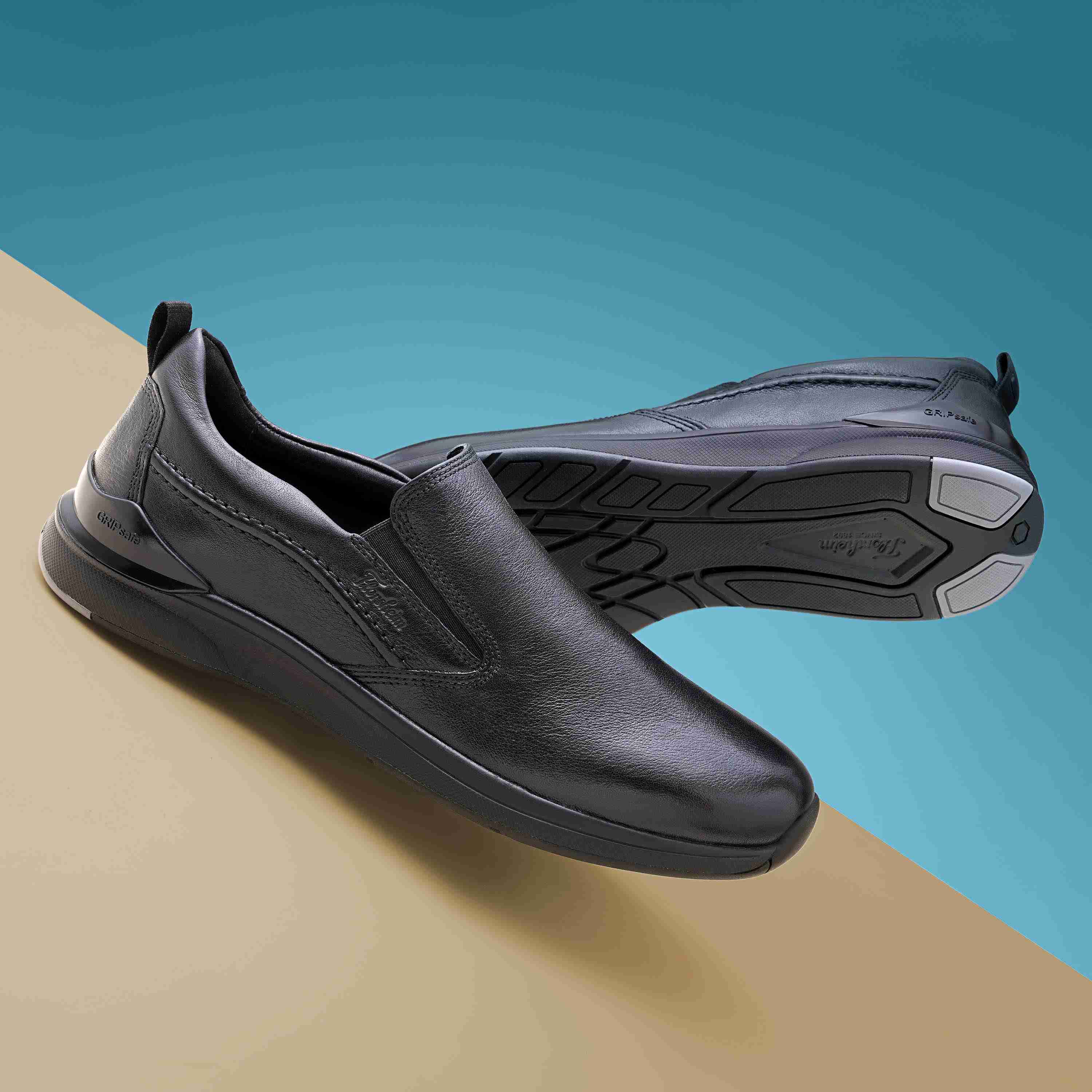 The Beetle Black Men Plain Toe Slip-On Florsheim