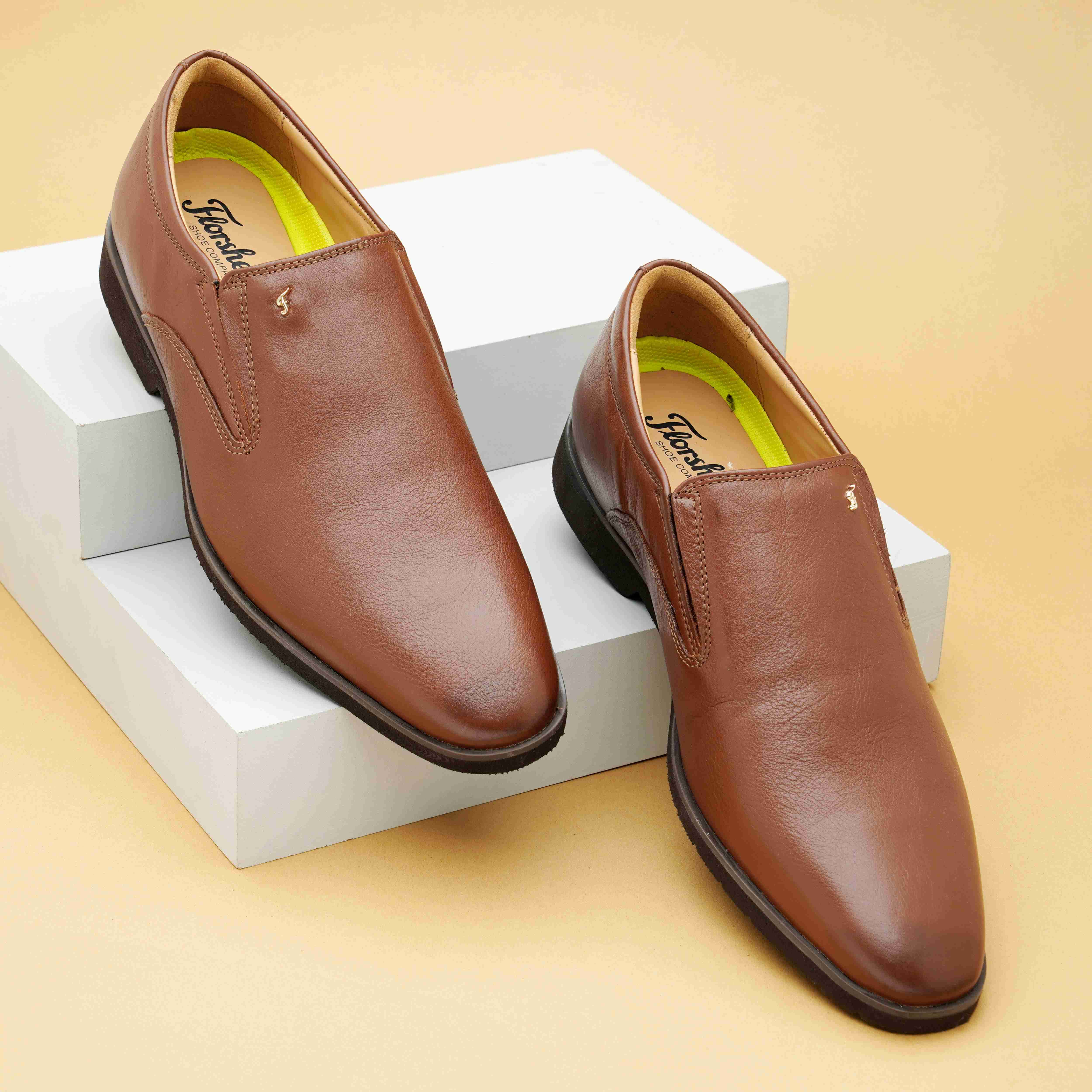 The Cameroon Tan Men Ultra Comfort Florsheim
