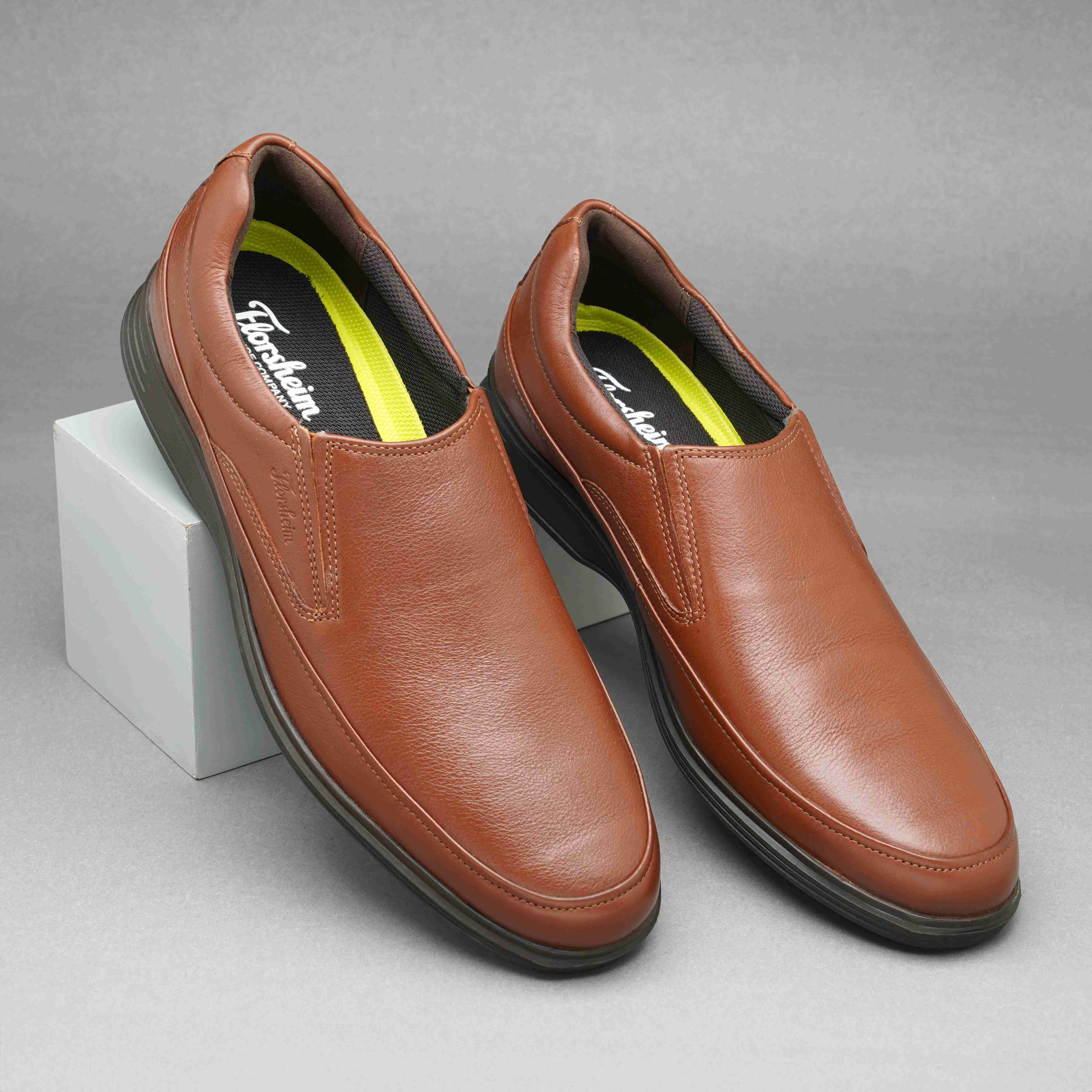 The California Tan Men Ultra Comfort Florsheim