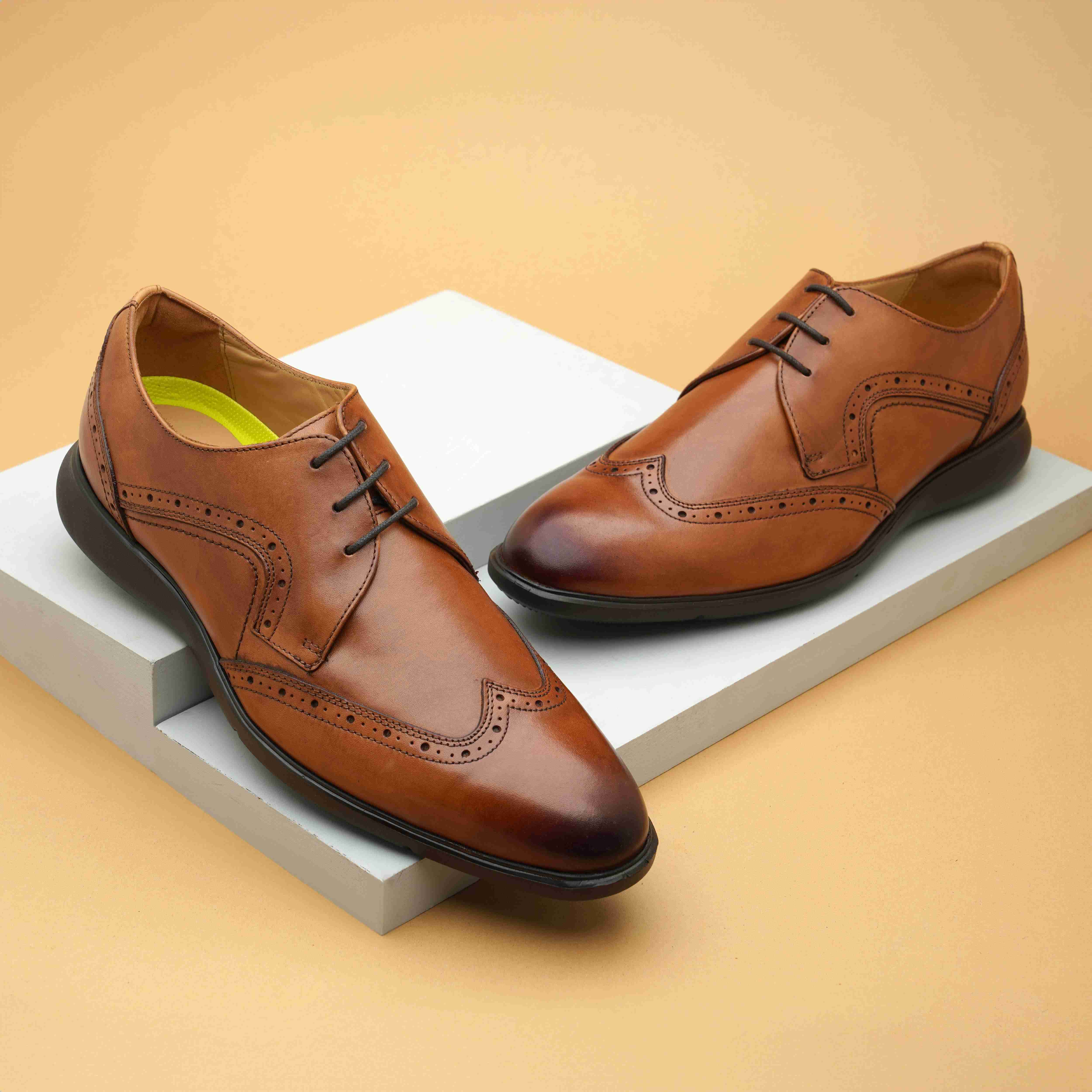 The Dress Hybrid Tan Men Ultra Comfort Florsheim