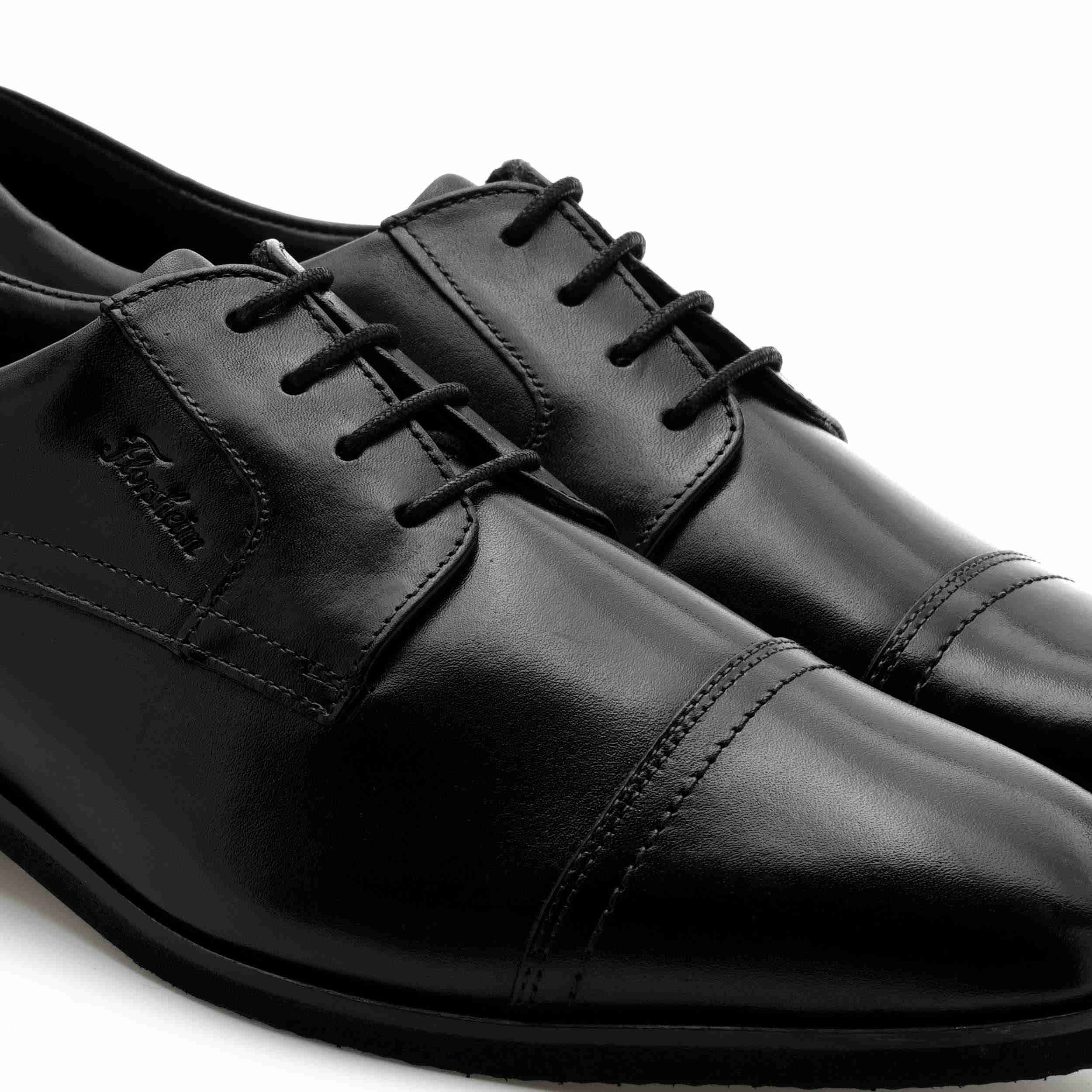 The Hector2 Black Men Toe Cap Formal Florsheim