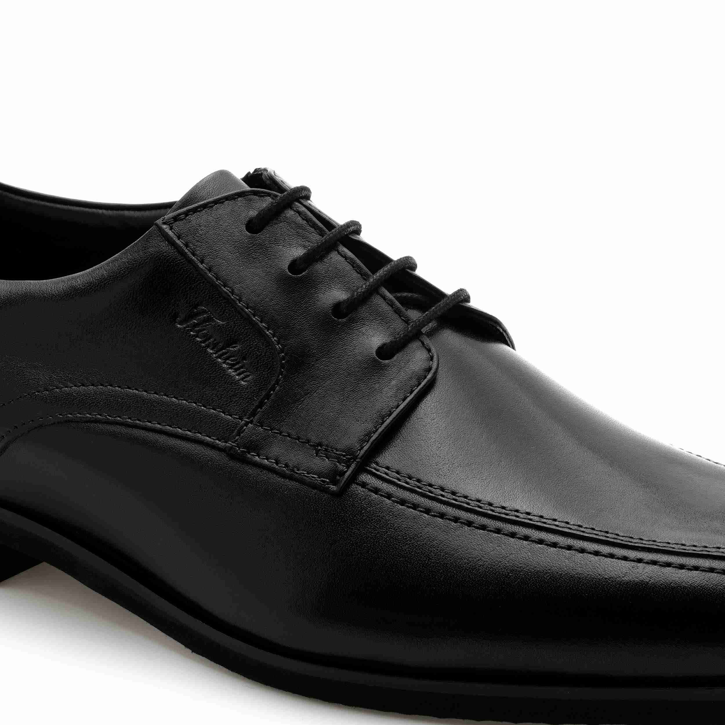 The Eddie Black Men Bicycle Cut Derby Formal Florsheim
