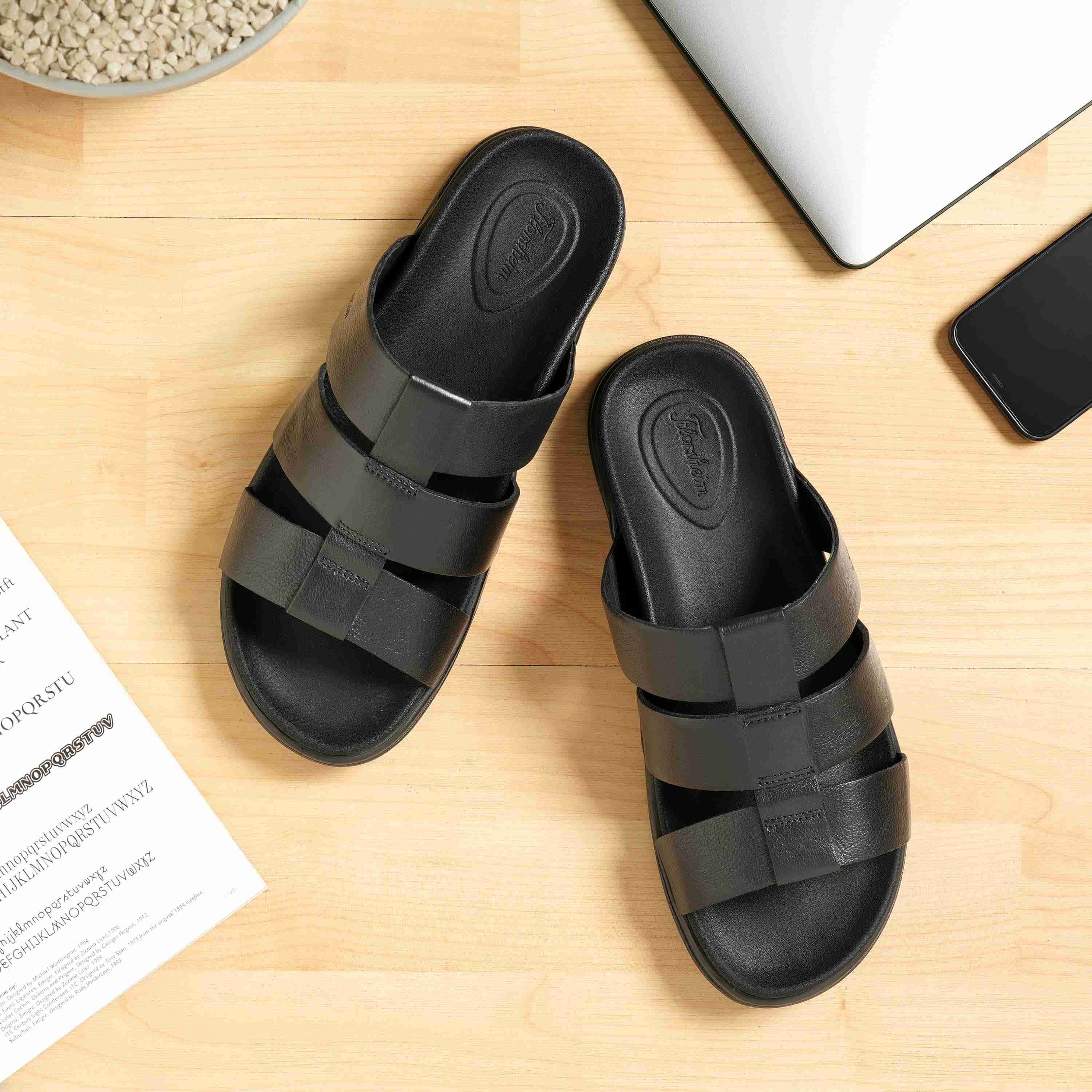 The Herred Black Men Slipper Florsheim