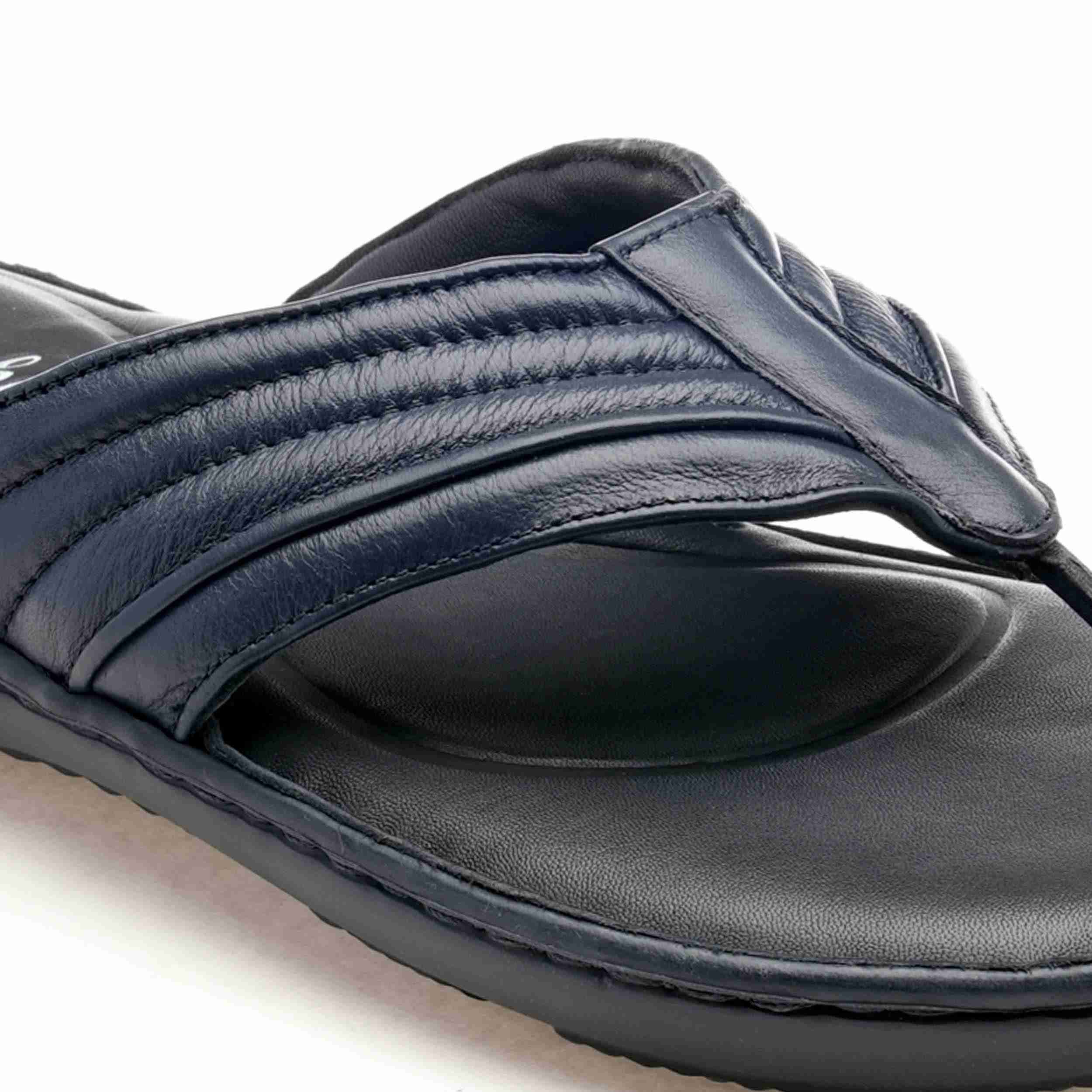 The Florish Navy Men Casual Florsheim