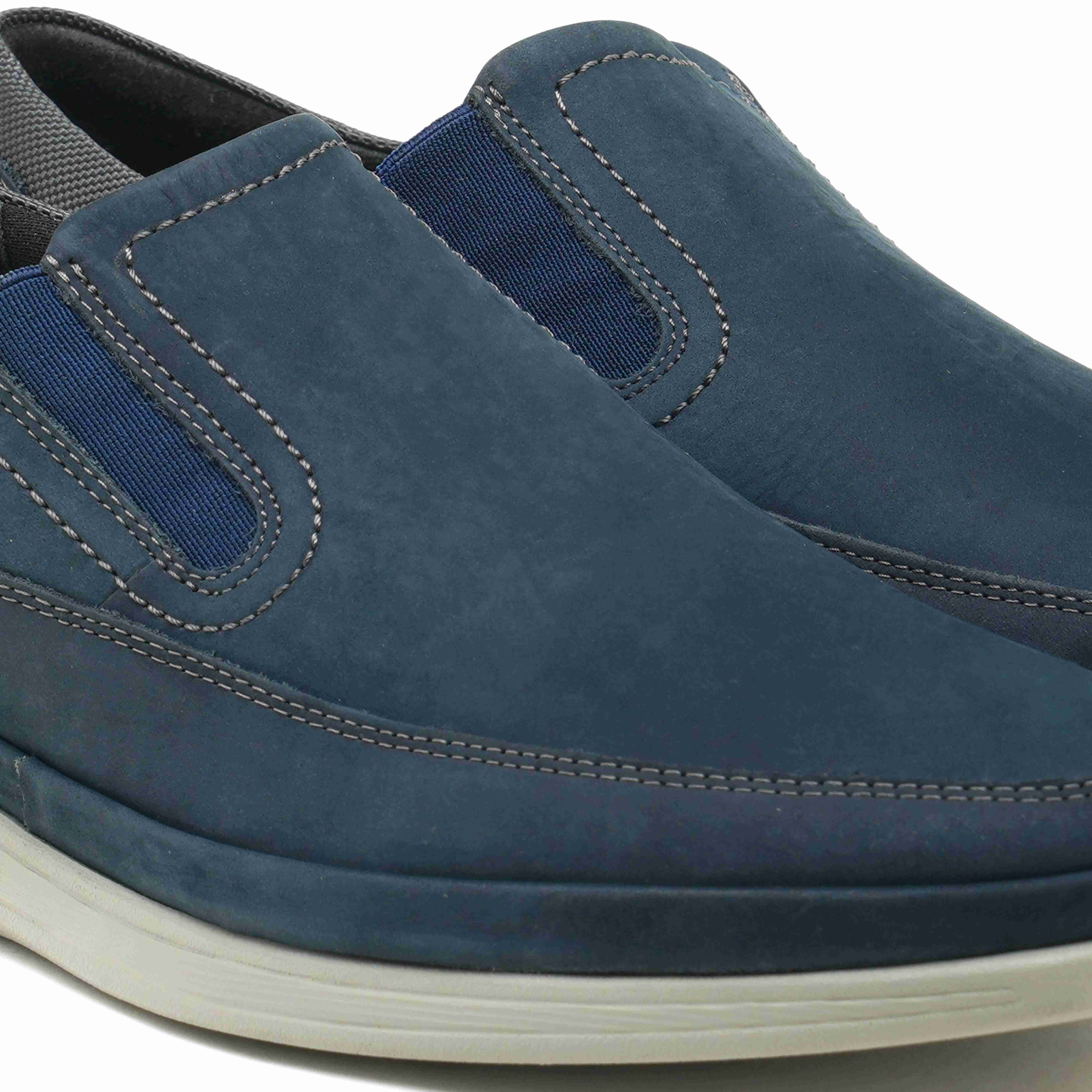 The 9M Blue Men Casual Florsheim