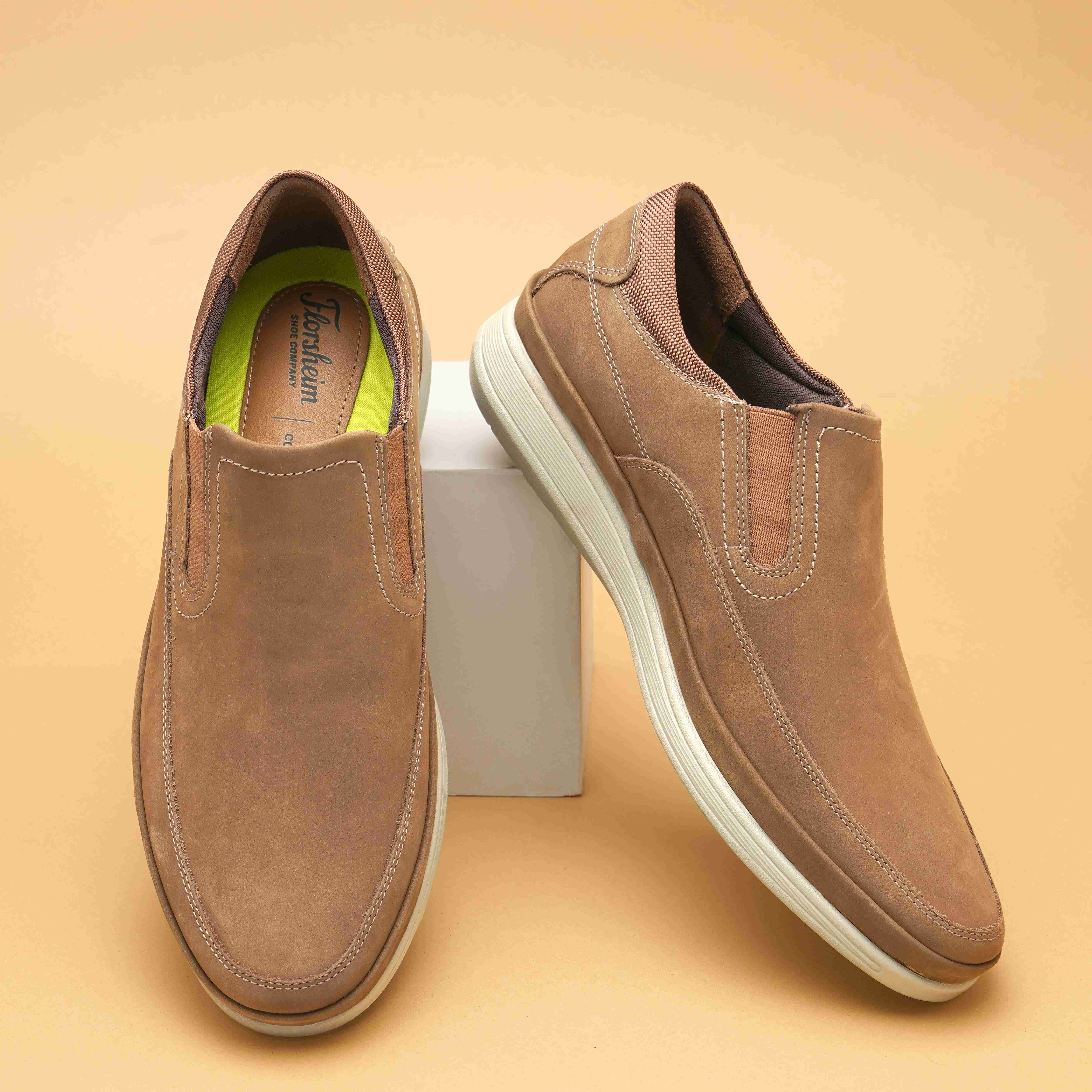 The 9M Tan Men Casual Florsheim