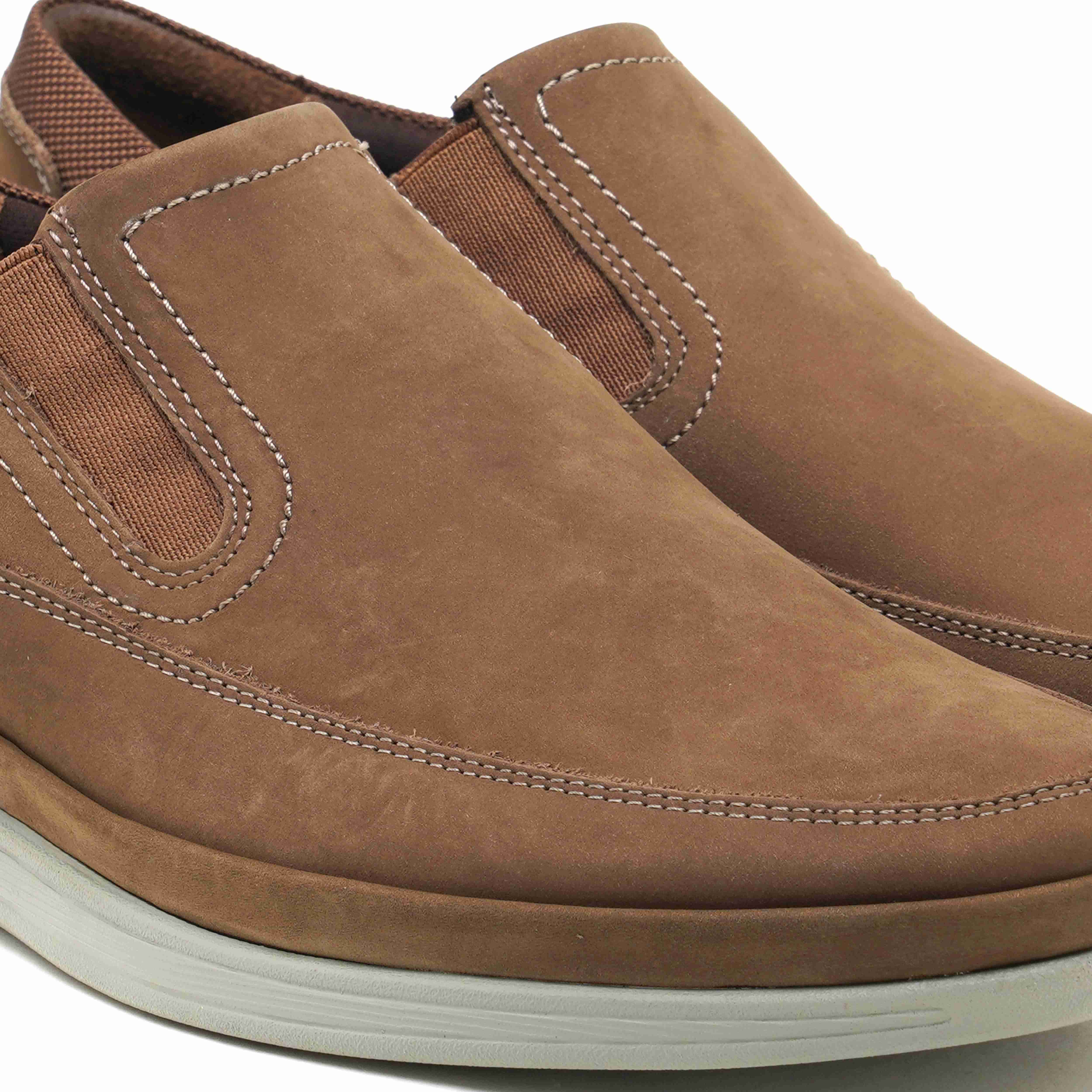 The 9M Tan Men Casual Florsheim