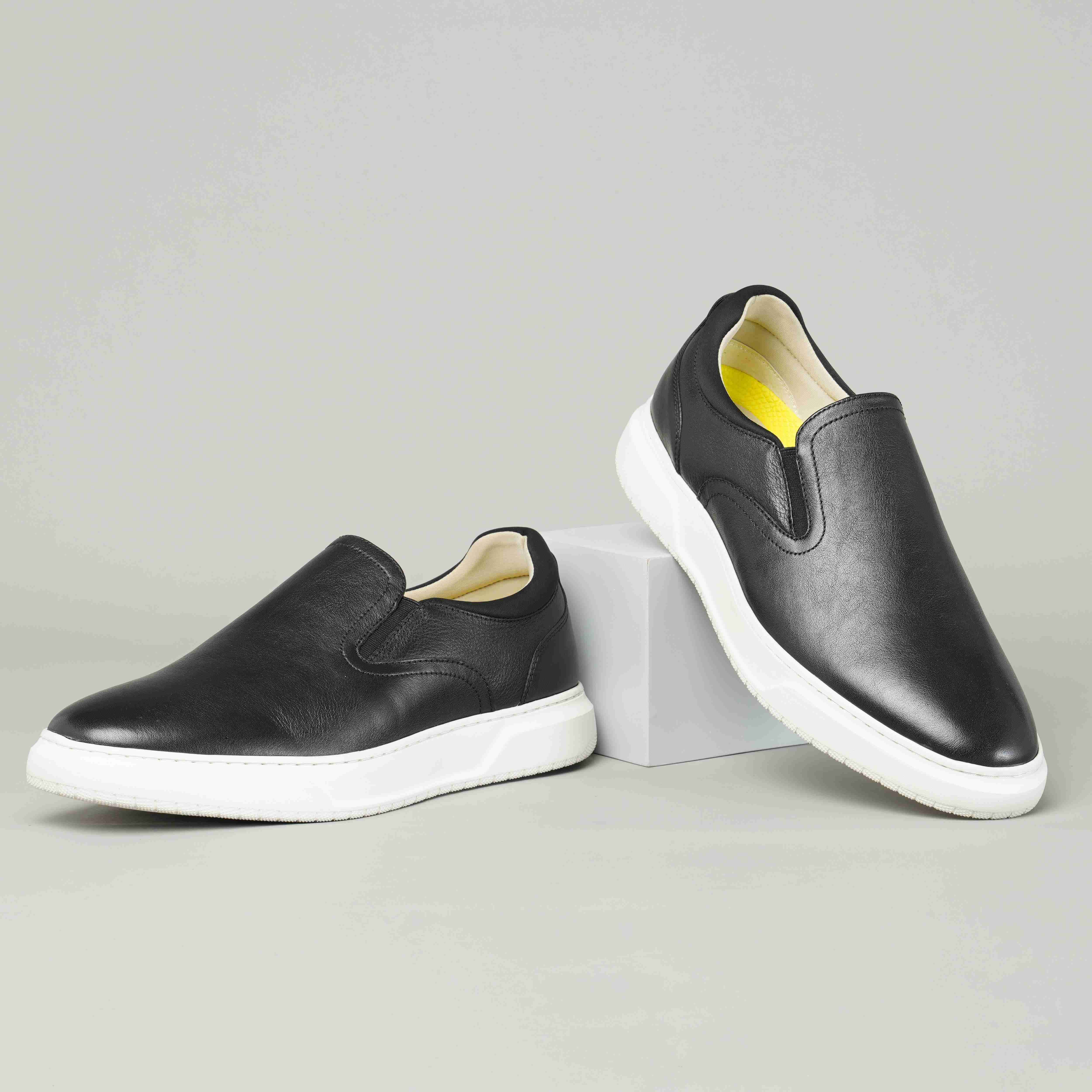 The Plain Toe Black Men Casual Florsheim