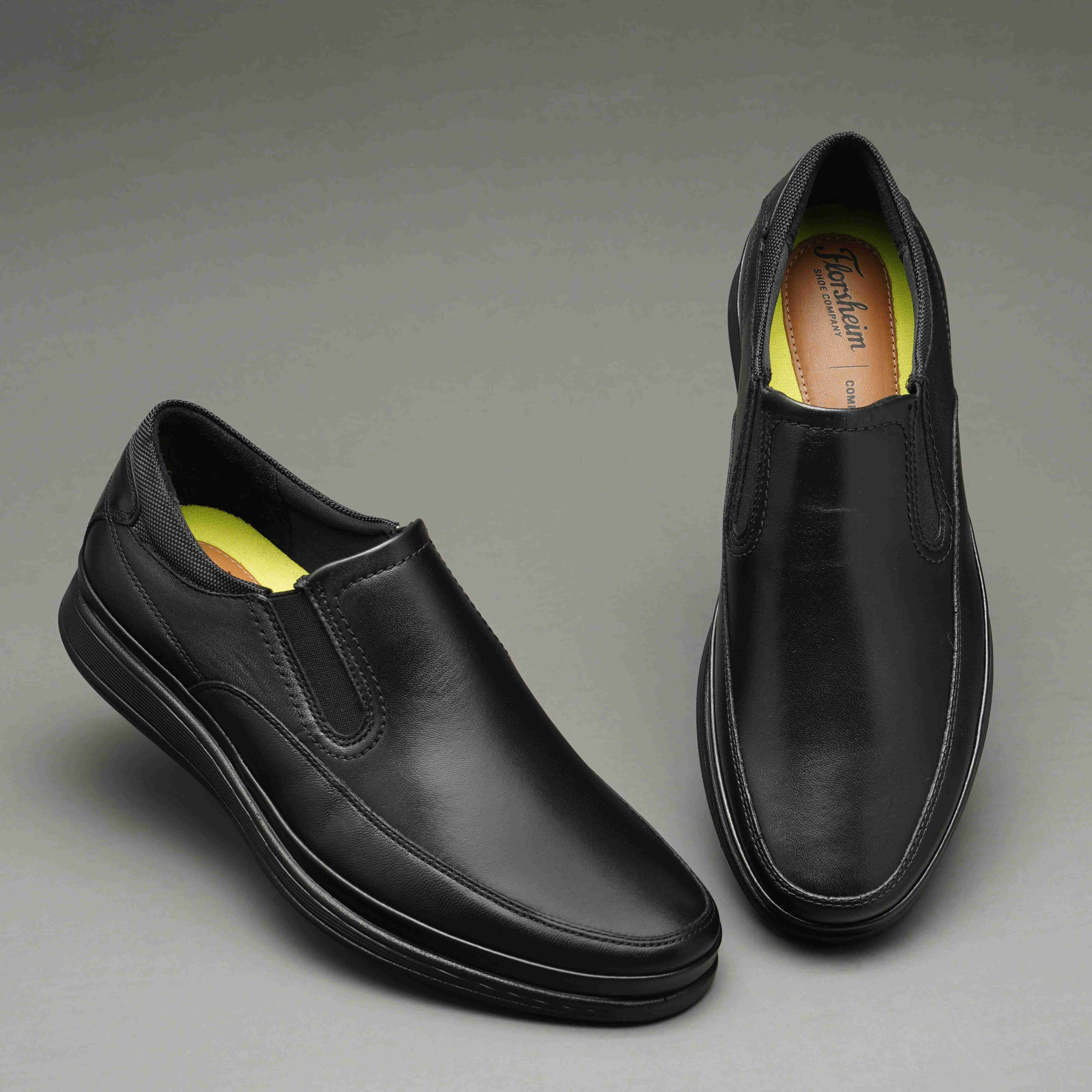 The 9M Black Men Casual Florsheim