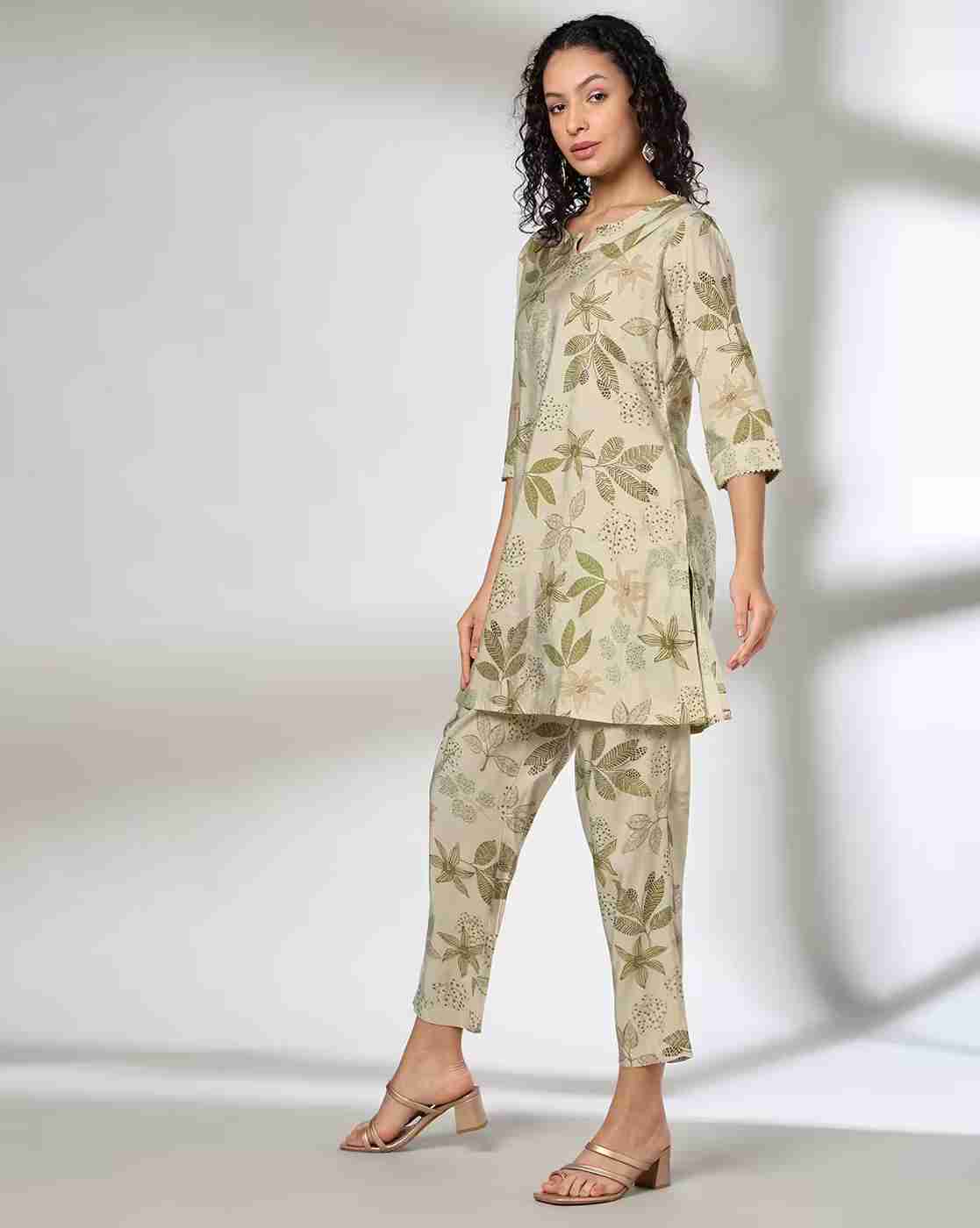 FUSION | Women Floral Print Kurta & Pants Set|1