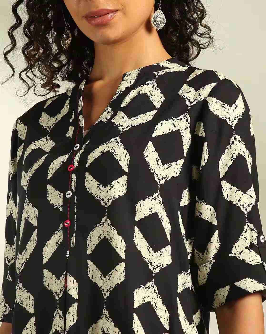 FUSION | Women Geometric Print Straight Kurti|3