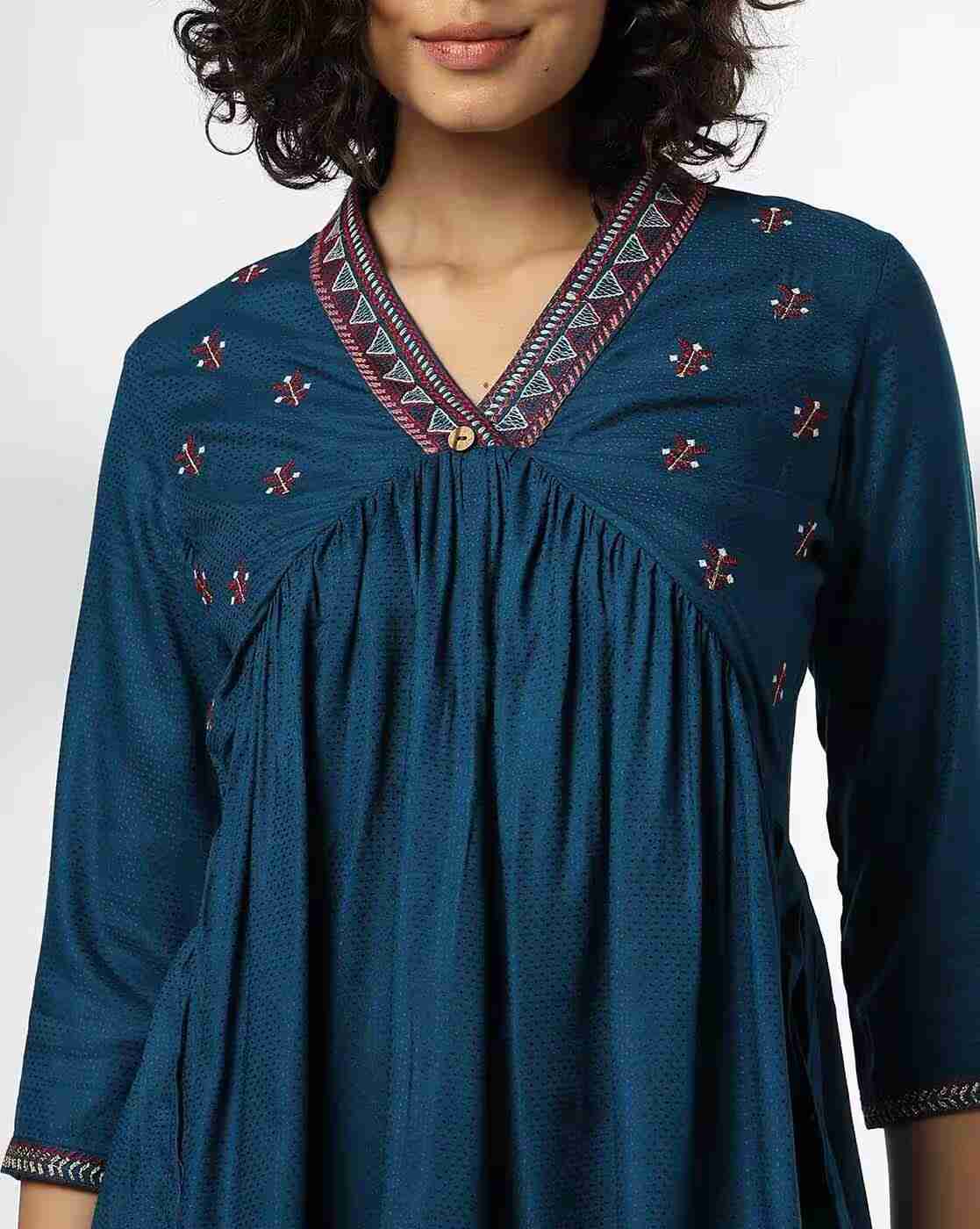 FUSION | Women Embroidered Empire Kurta & Pants Set|3