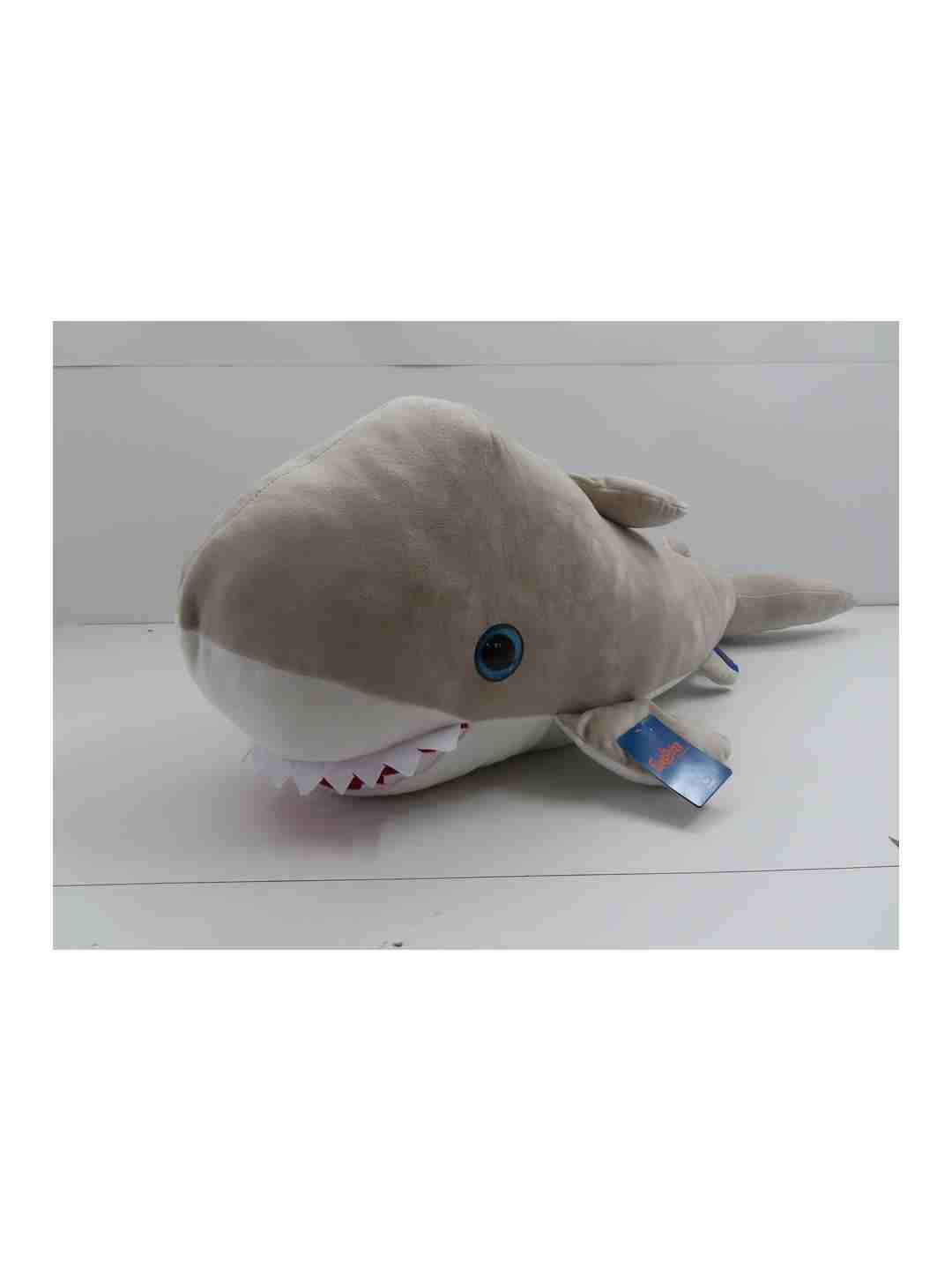 https://cdn.fynd.com/v2/falling-surf-7c8bb8/fyprod/wrkr/products/pictures/item/free/original/fuzzbuzz/491602179/1/eQy-nkG_zN-491602179_2.jpg