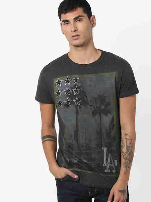 Graphic Print Slim Fit T-shirt