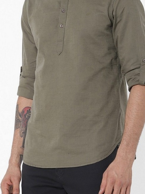 Yonn Shirt with Band Collar