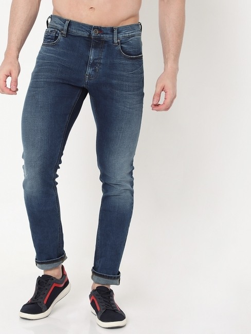 GAS | Mid-Wash Straight Jeans with Whiskers