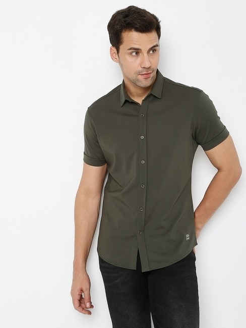Slim Fit Shirt with Spread Collar