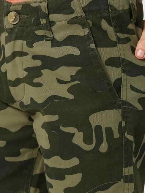 Camouflage Print Shorts with Insert Pockets