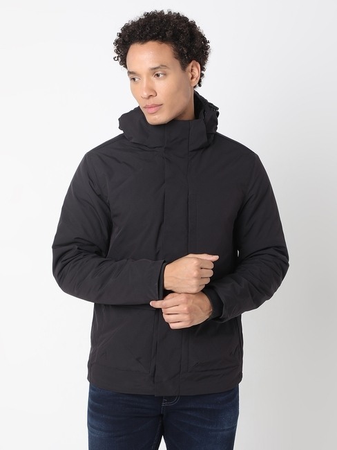 GAS | Regular Fit Full Sleeve Hooded Neck Solid Polyester Jacket