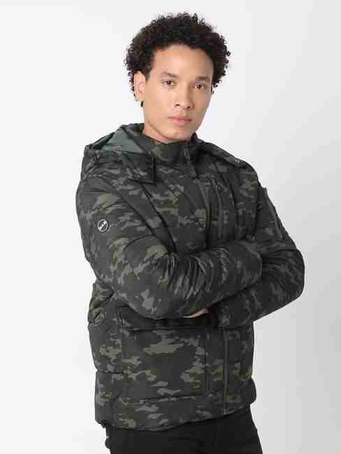 Regular Fit Full Sleeve Hooded Neck Camouflage Polyester Jacket