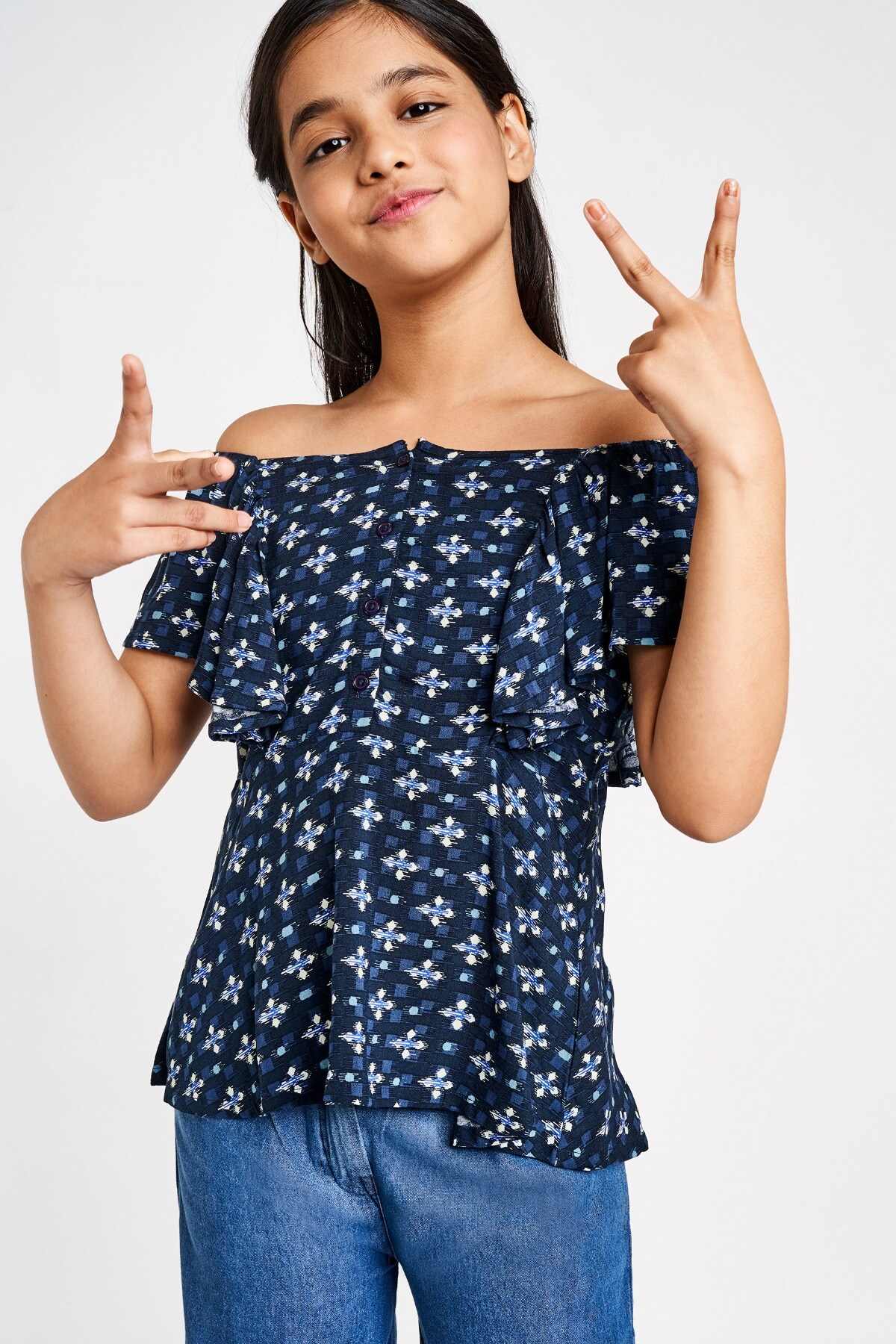NAVY TOP