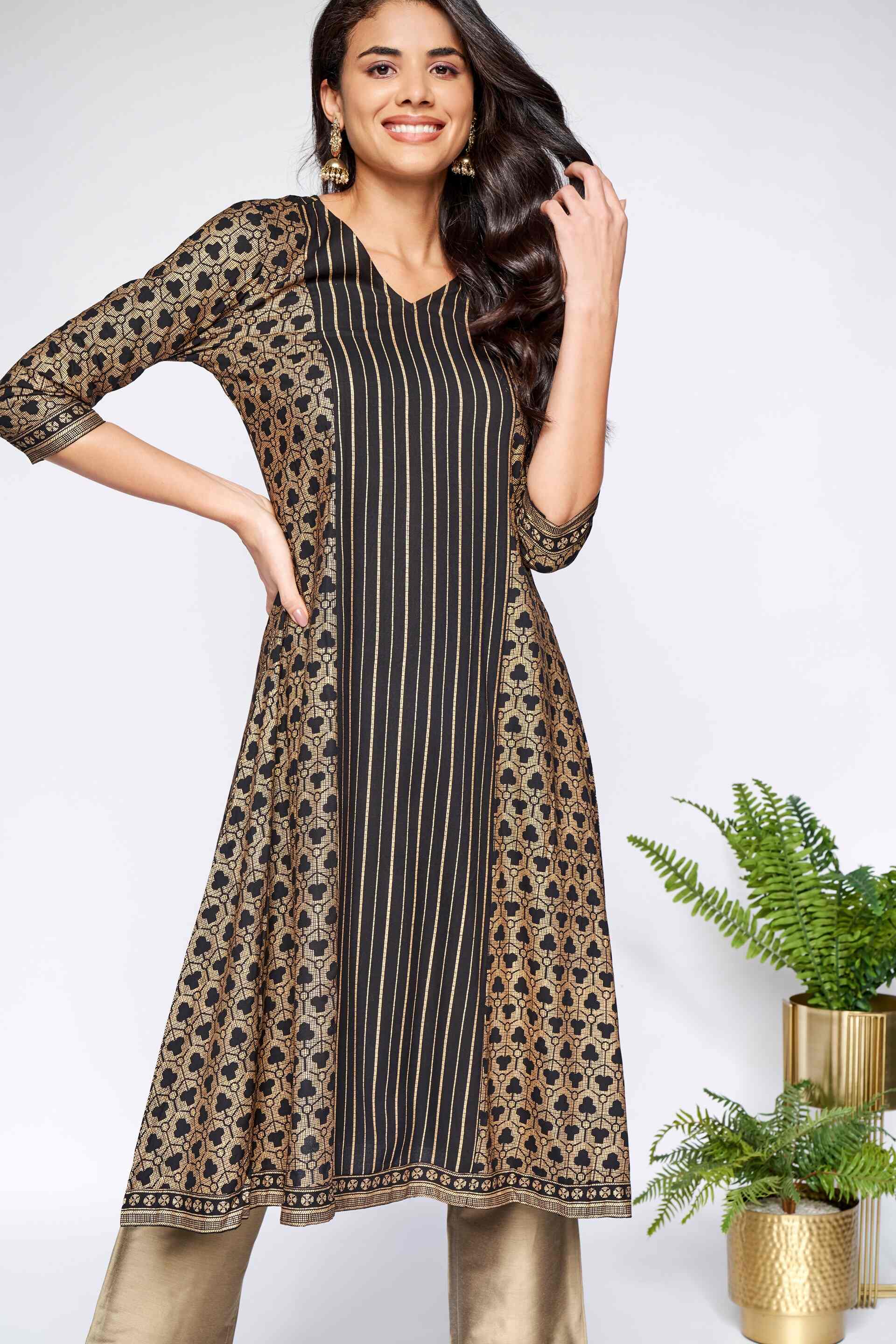 Black Regular Fit and Flare Kurta