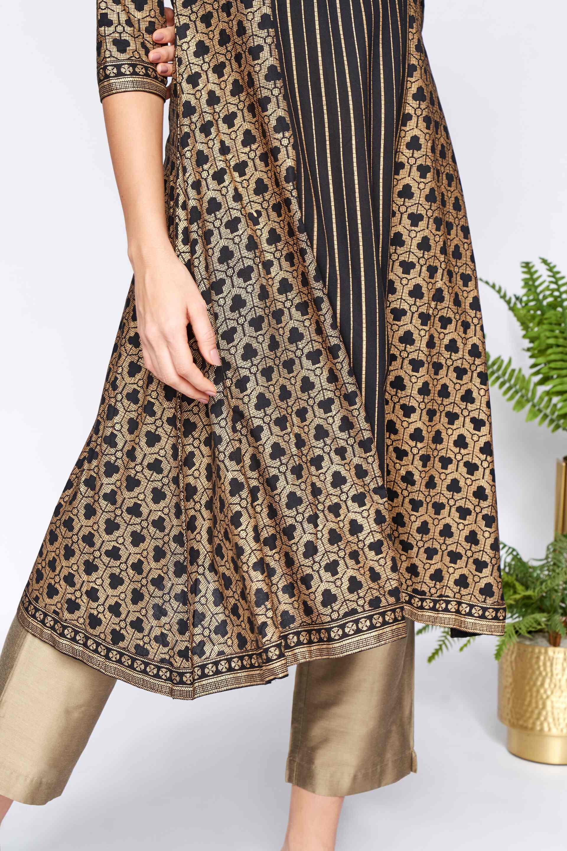 Black Regular Fit and Flare Kurta
